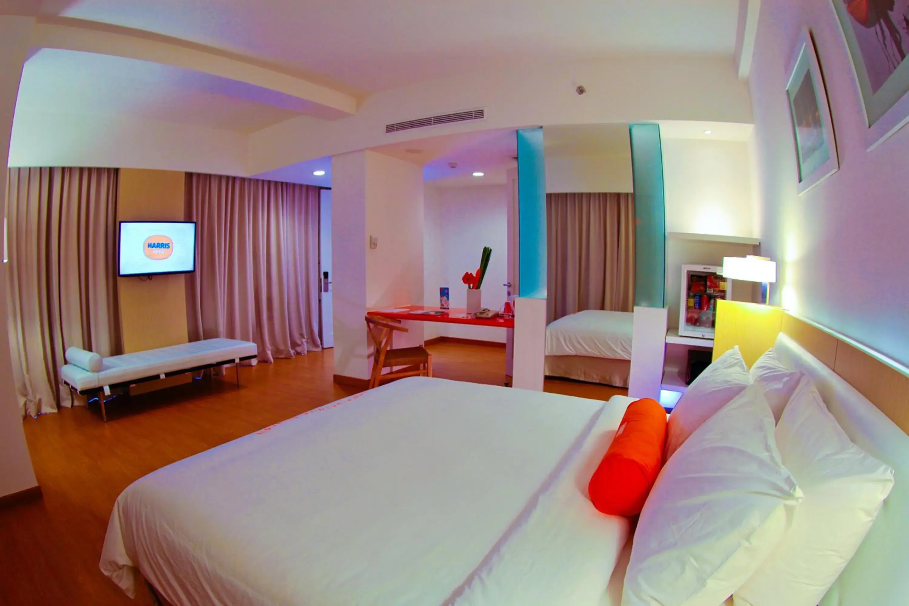 Bedroom, Bed in Harris Hotel & Conventions Malang