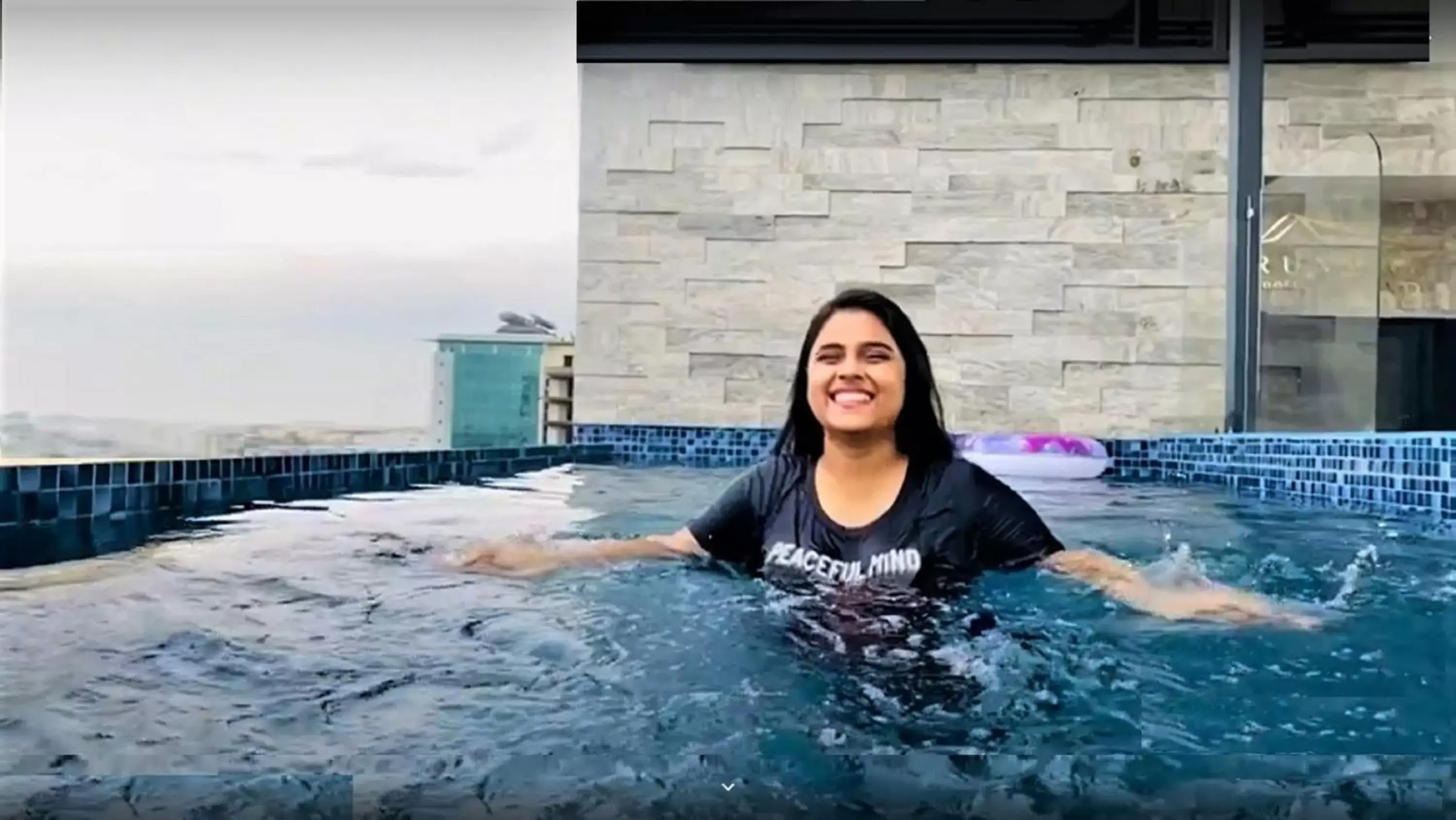 Swimming pool in Best Western PLUS Runway Swimming pool in Best Western PLUS Runway