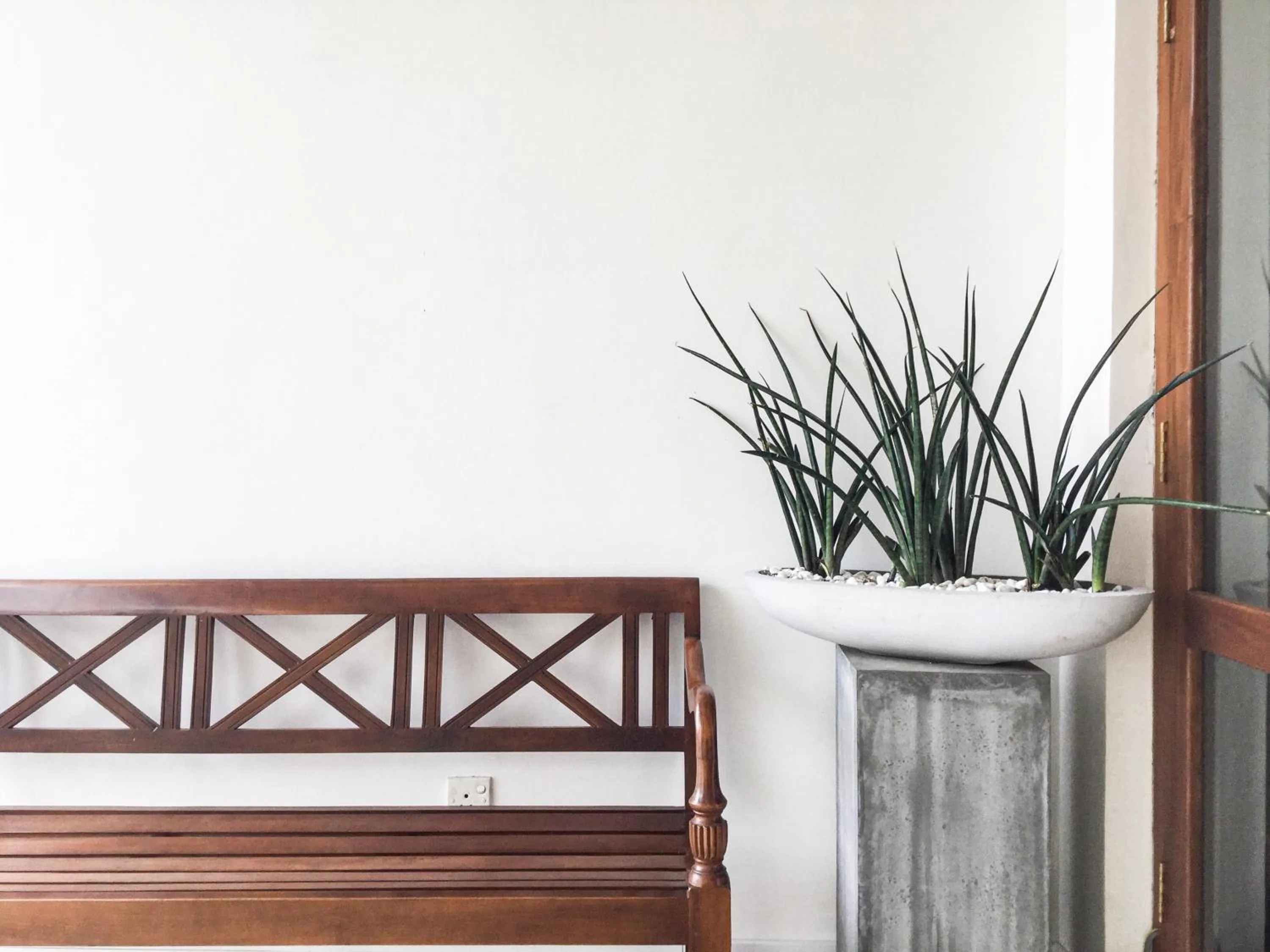 Facade/entrance in Hanthana House