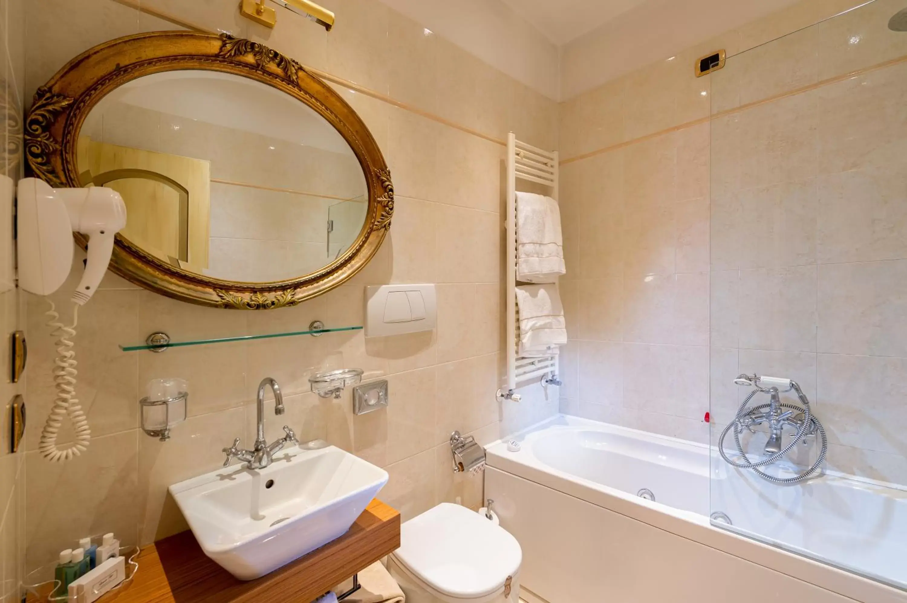 Bathroom in Hotel Santa Marina