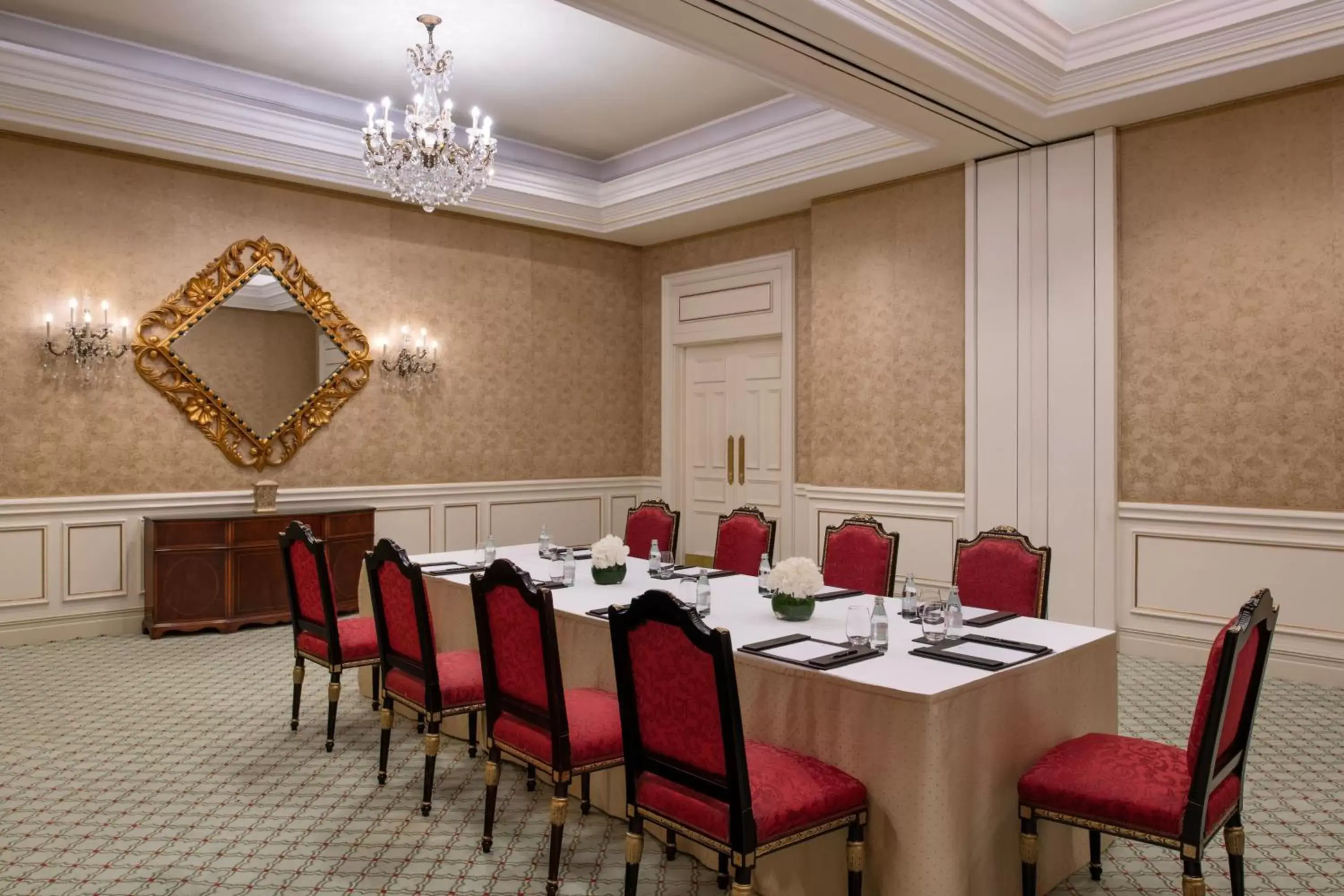 Meeting/conference room, Restaurant/Places to Eat in The Ritz-Carlton, Doha