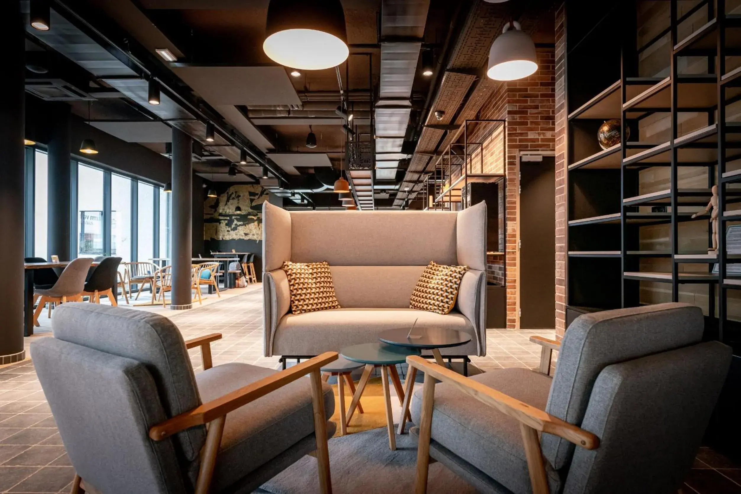 Living room, Seating Area in ibis Styles Valenciennes Petite Foret