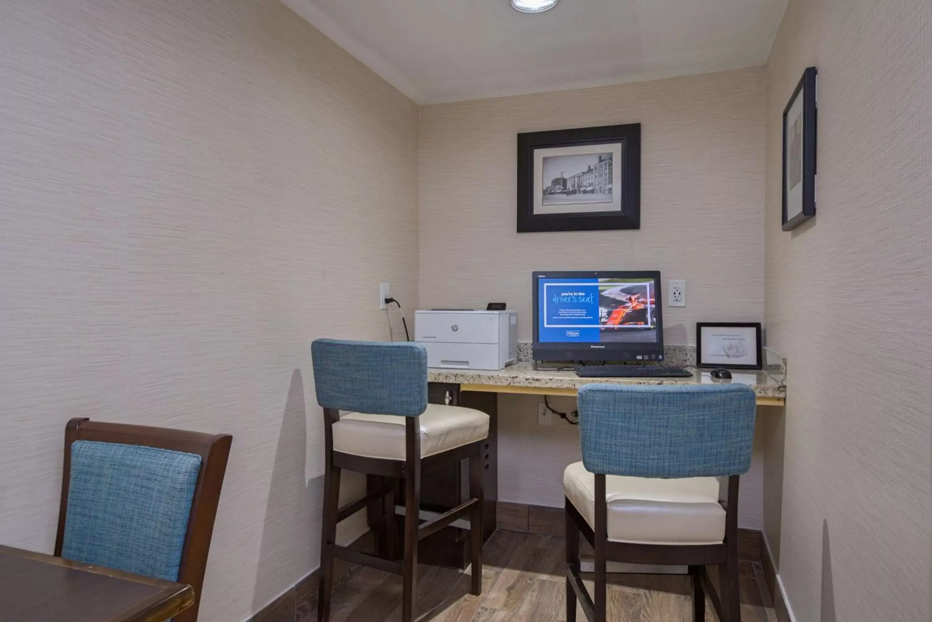 Business facilities in Hampton Inn Portsmouth Central