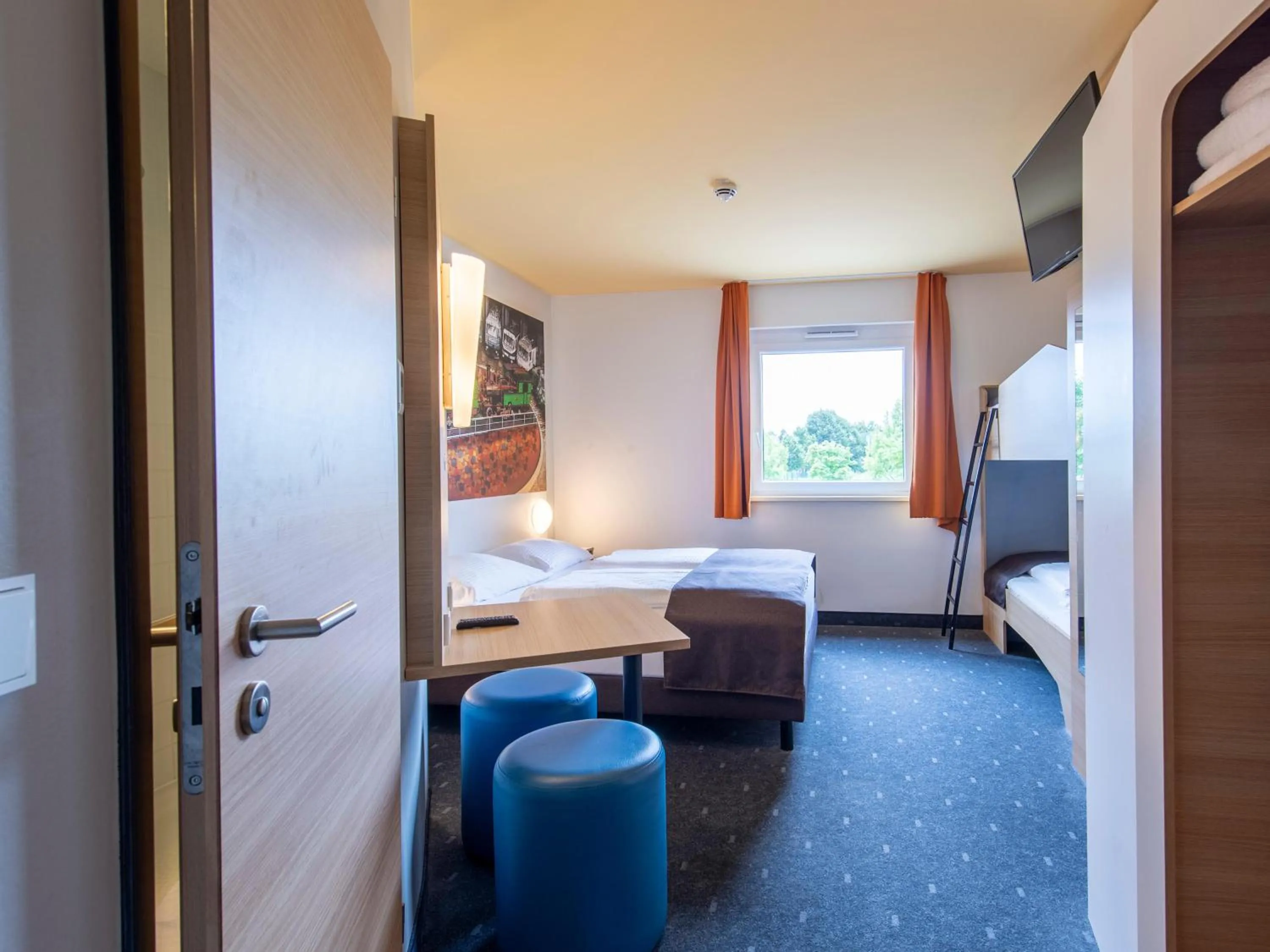 Family Room in B&B Hotel Augsburg-Süd