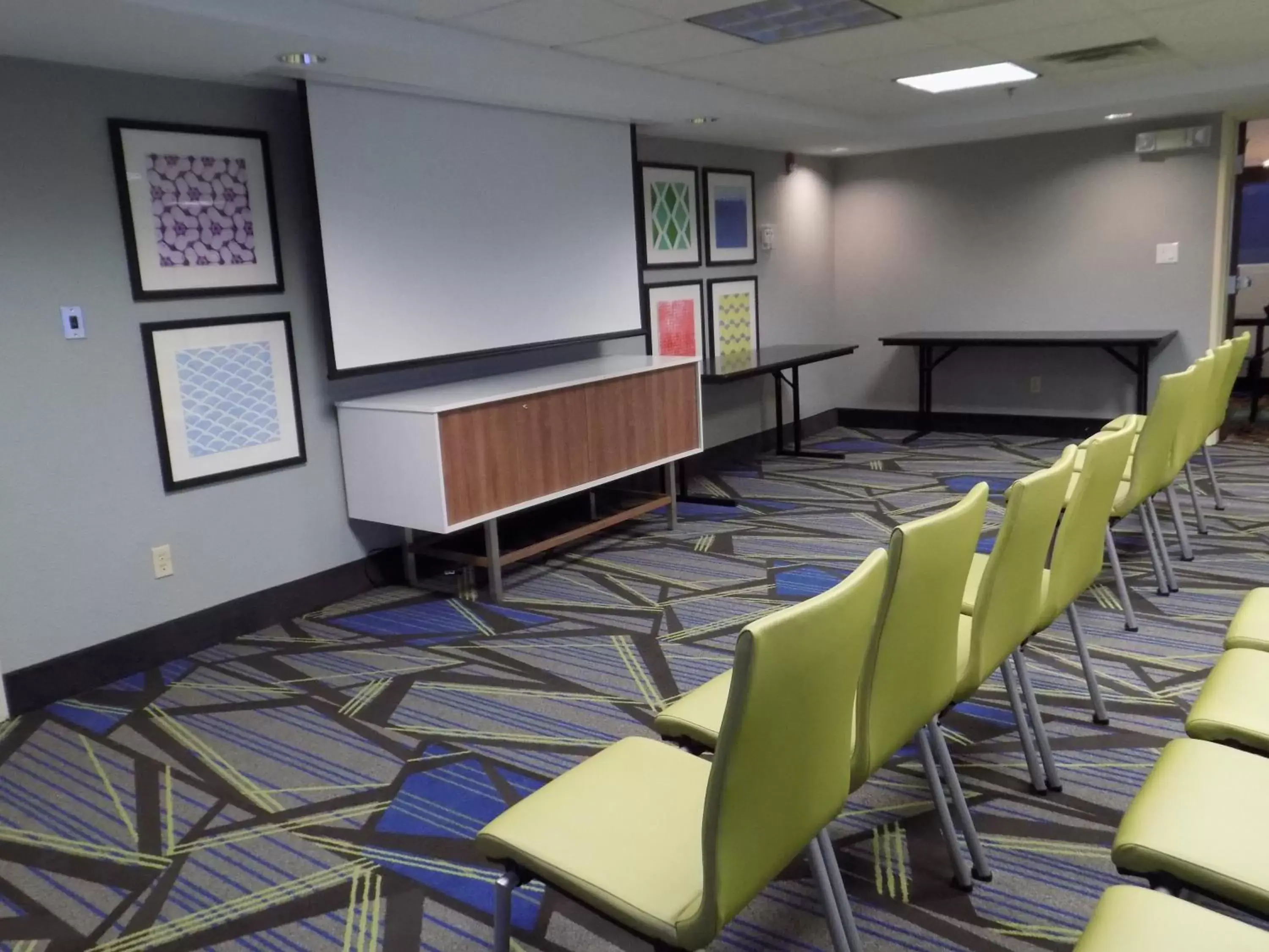 Meeting/conference room in Holiday Inn Express Hotel & Suites Albuquerque - North Balloon Fiesta Park, an IHG Hotel