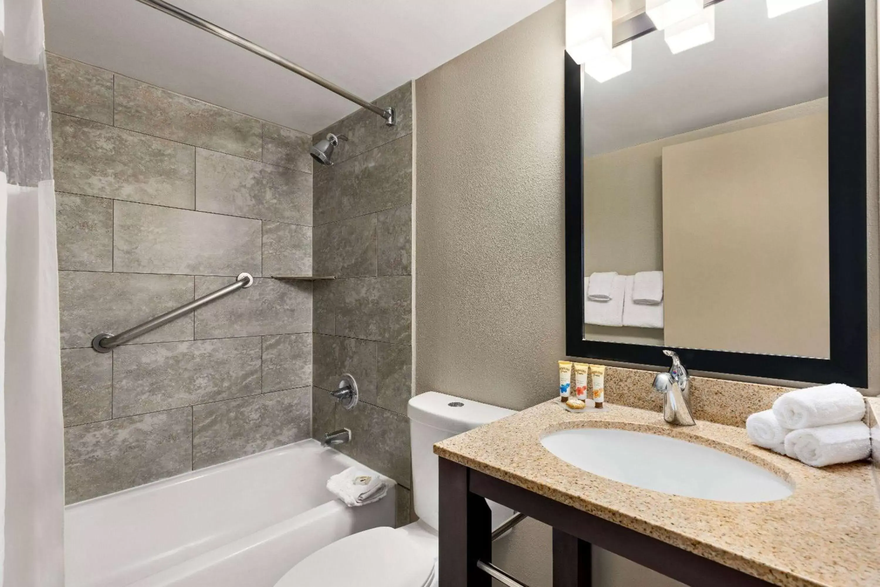 TV and multimedia, Bathroom in IBAN Hotel, Trademark Collection by Wyndham