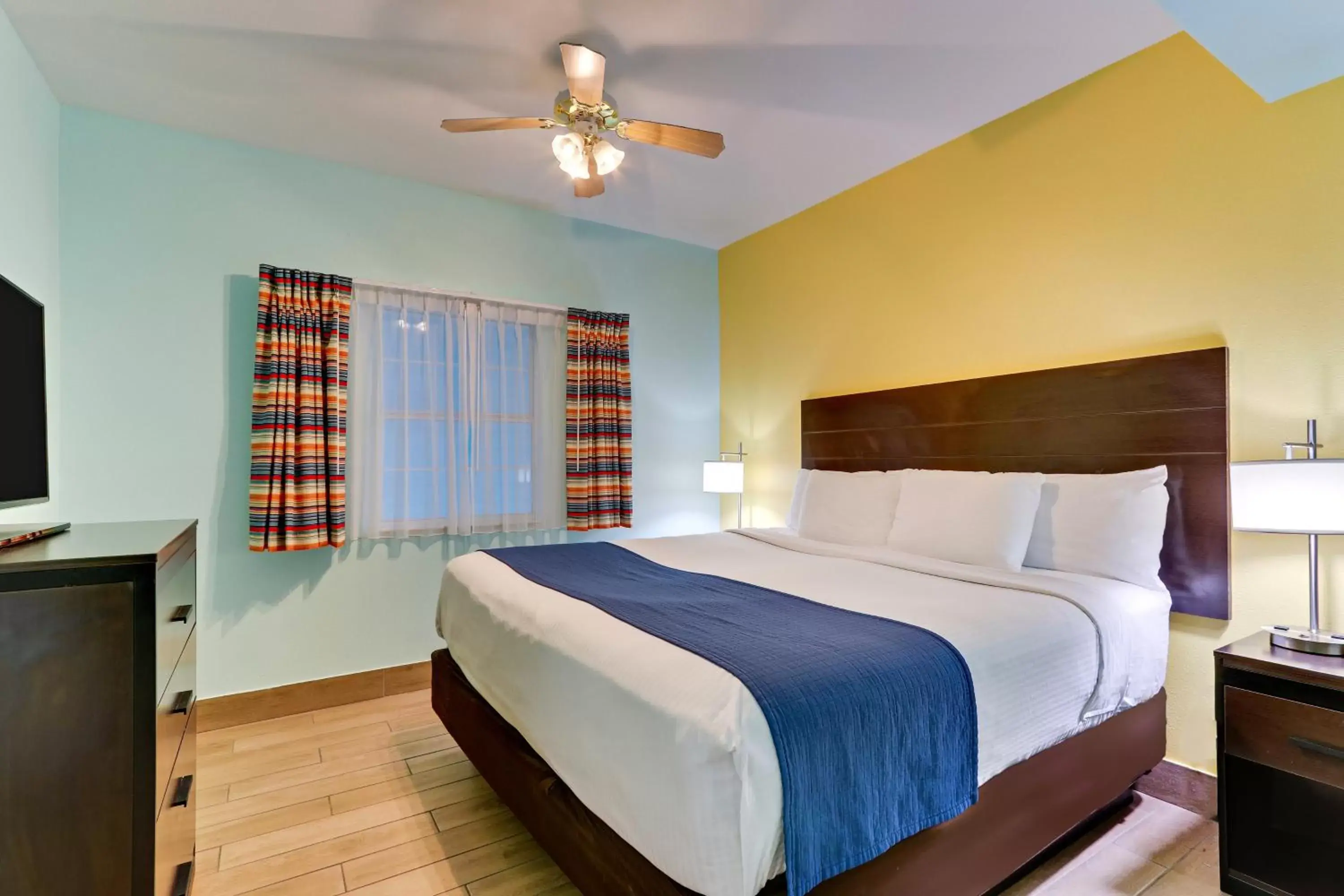 Bed in Island Hotel Port Aransas