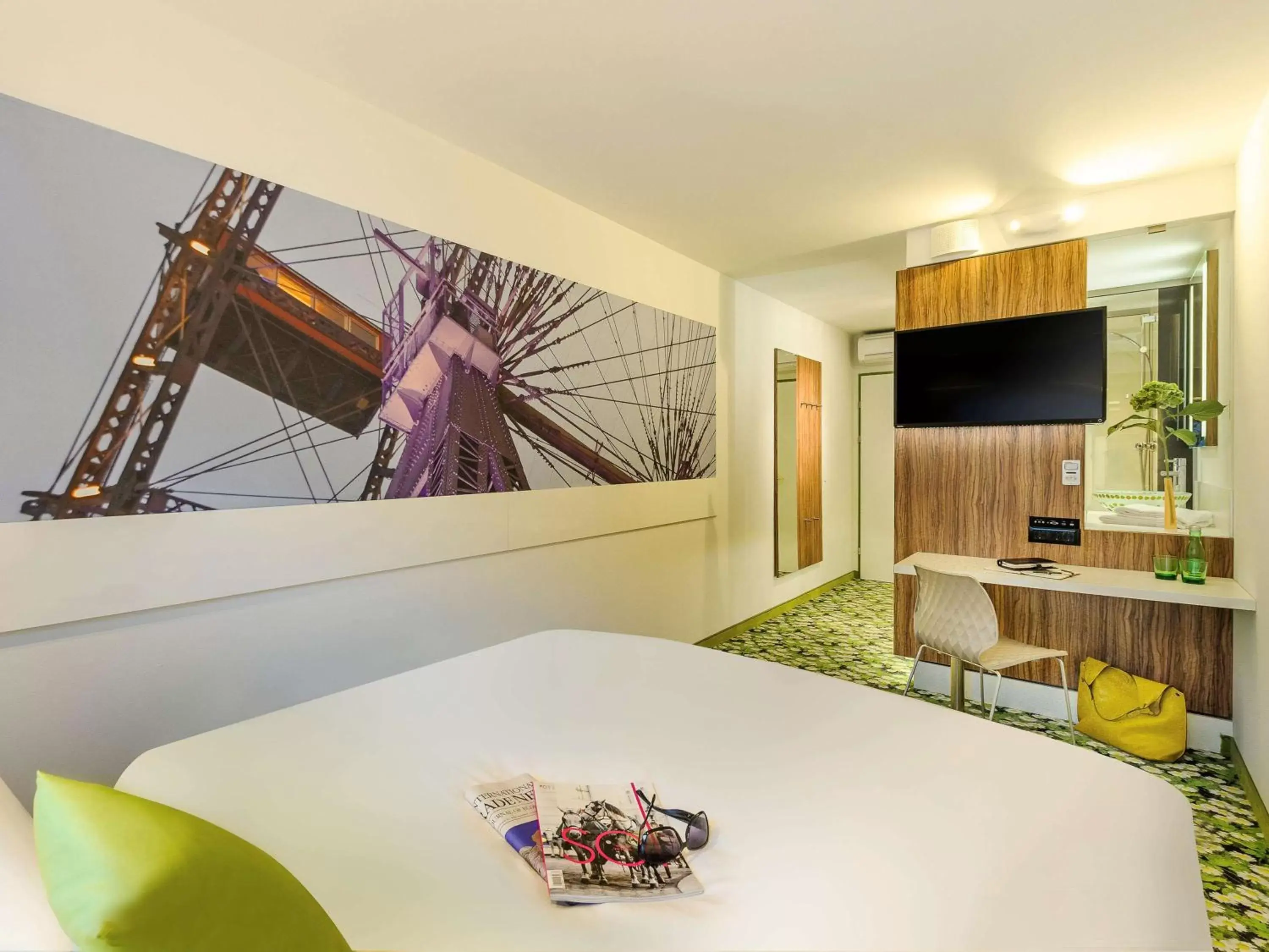 Photo of the whole room in Ibis Styles Wien City