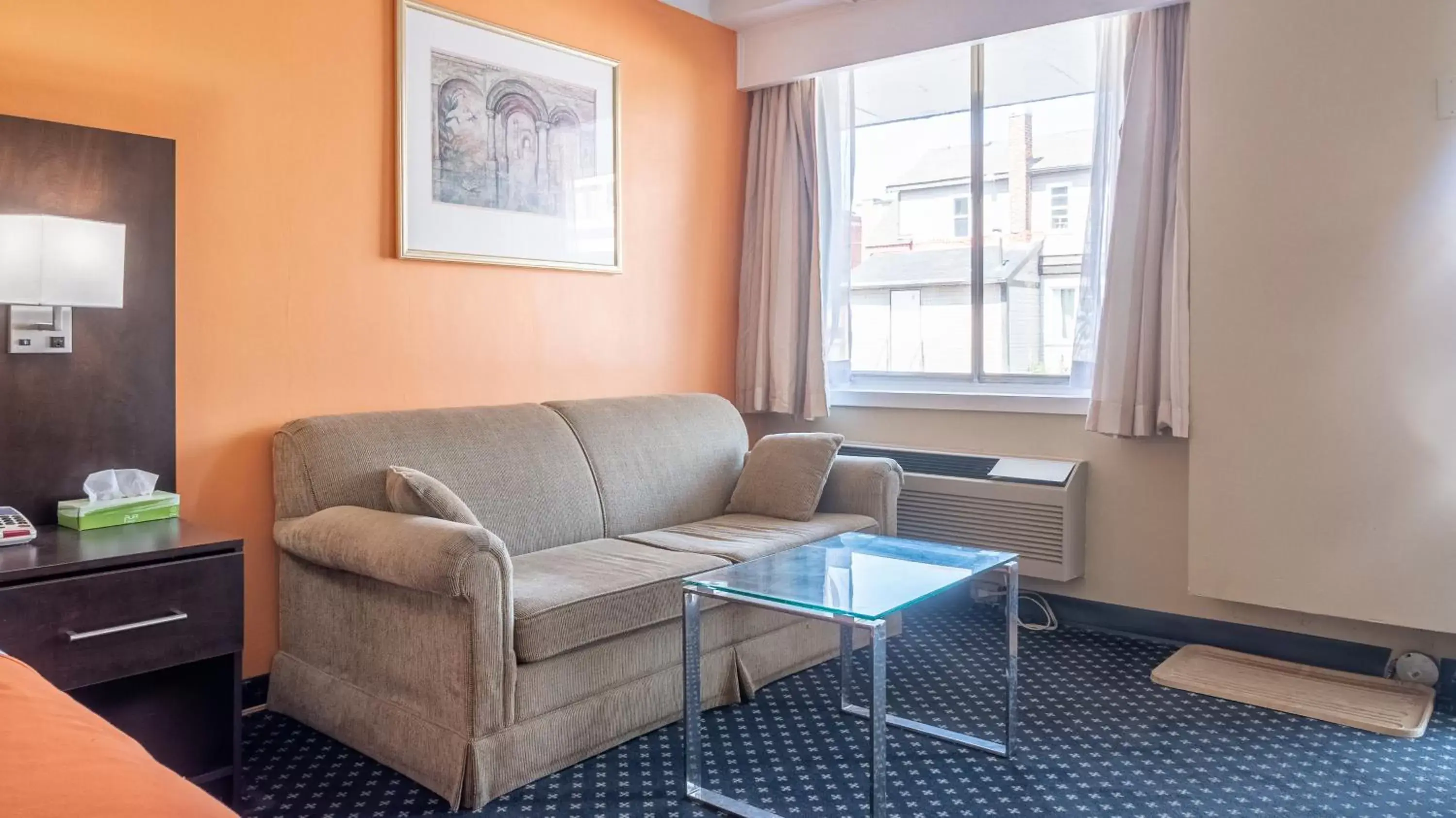 Bedroom, Seating Area in Knights Inn North Bay