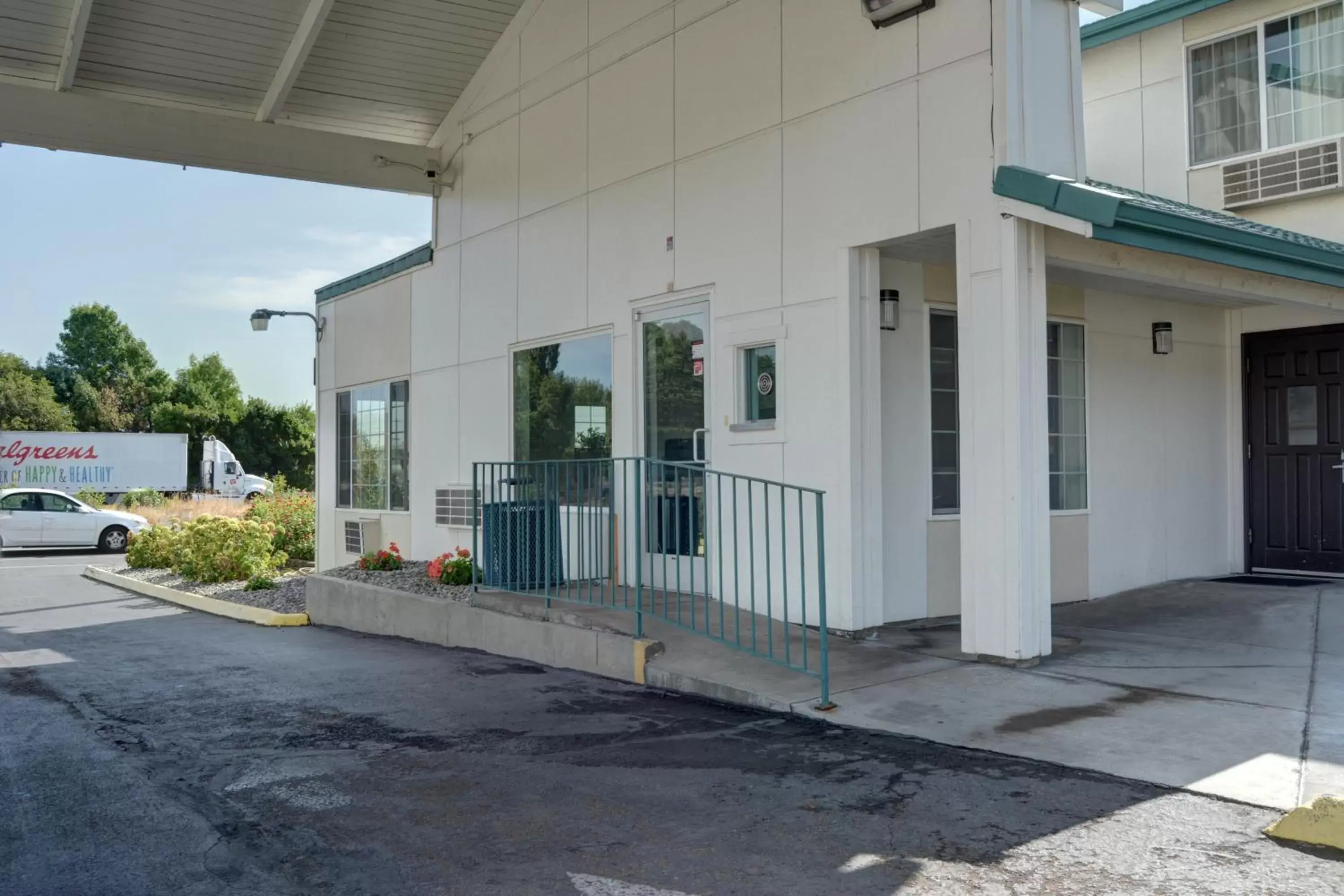 Decorative detail, Property Building in Motel 6-The Dalles, OR