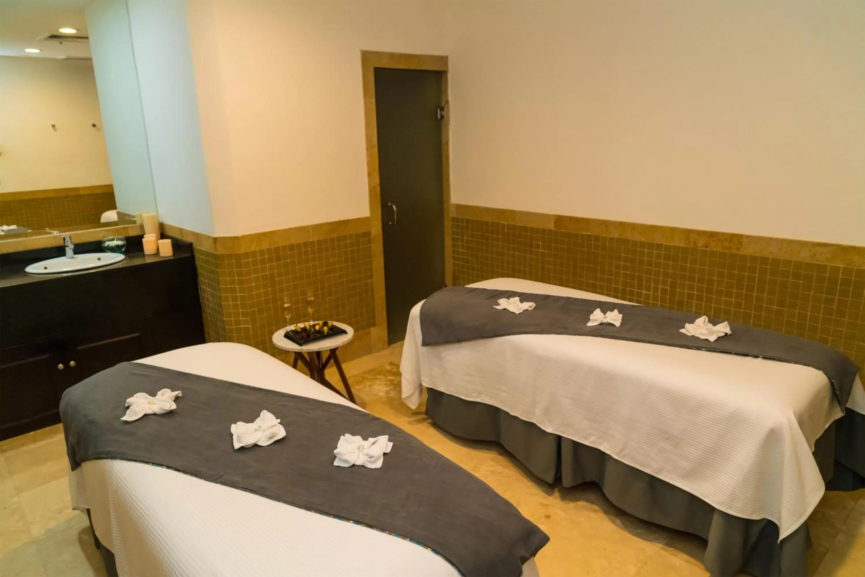 Spa and wellness centre/facilities, Bed in Barceló Mexico Reforma