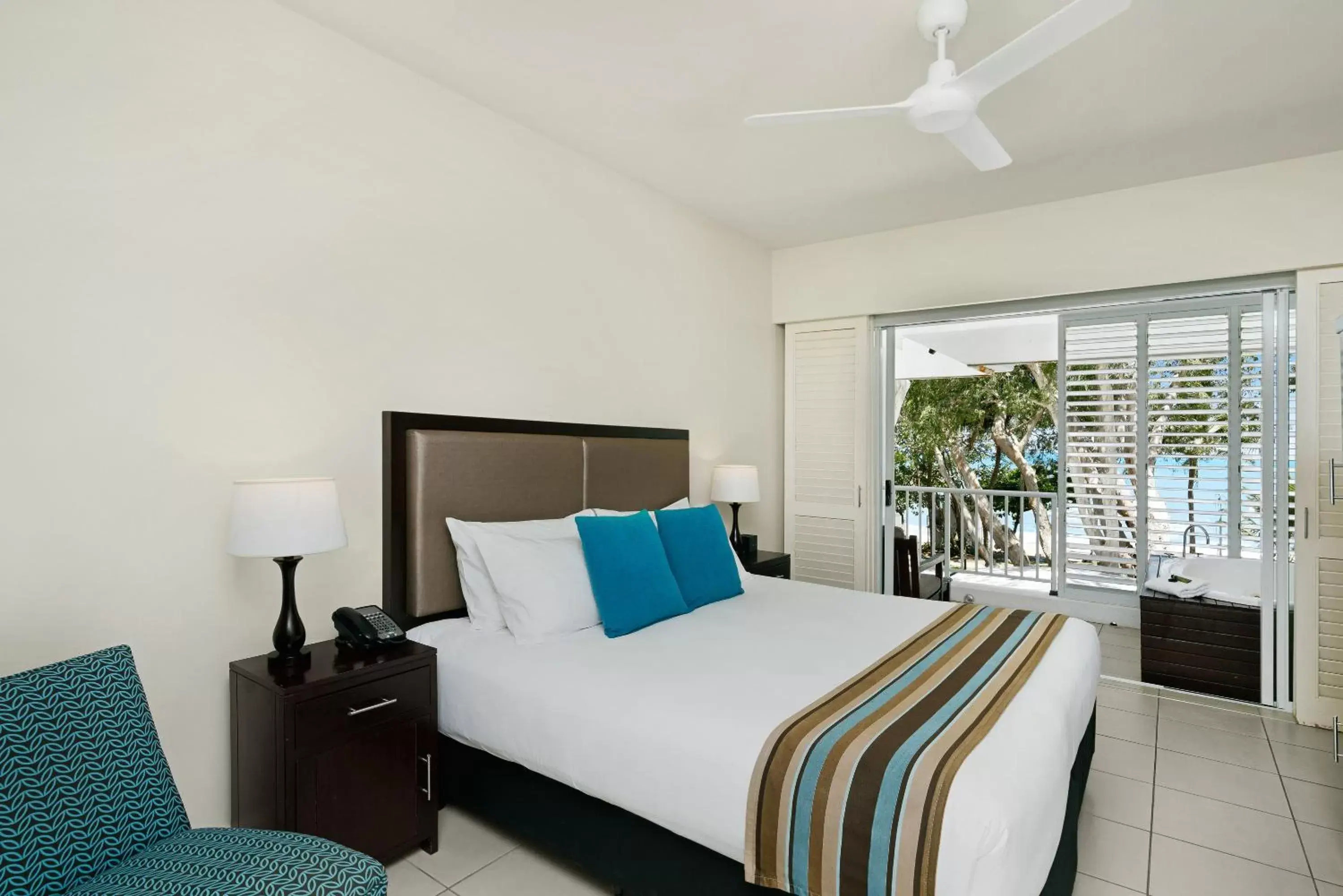 Bed in Peppers Beach Club & Spa