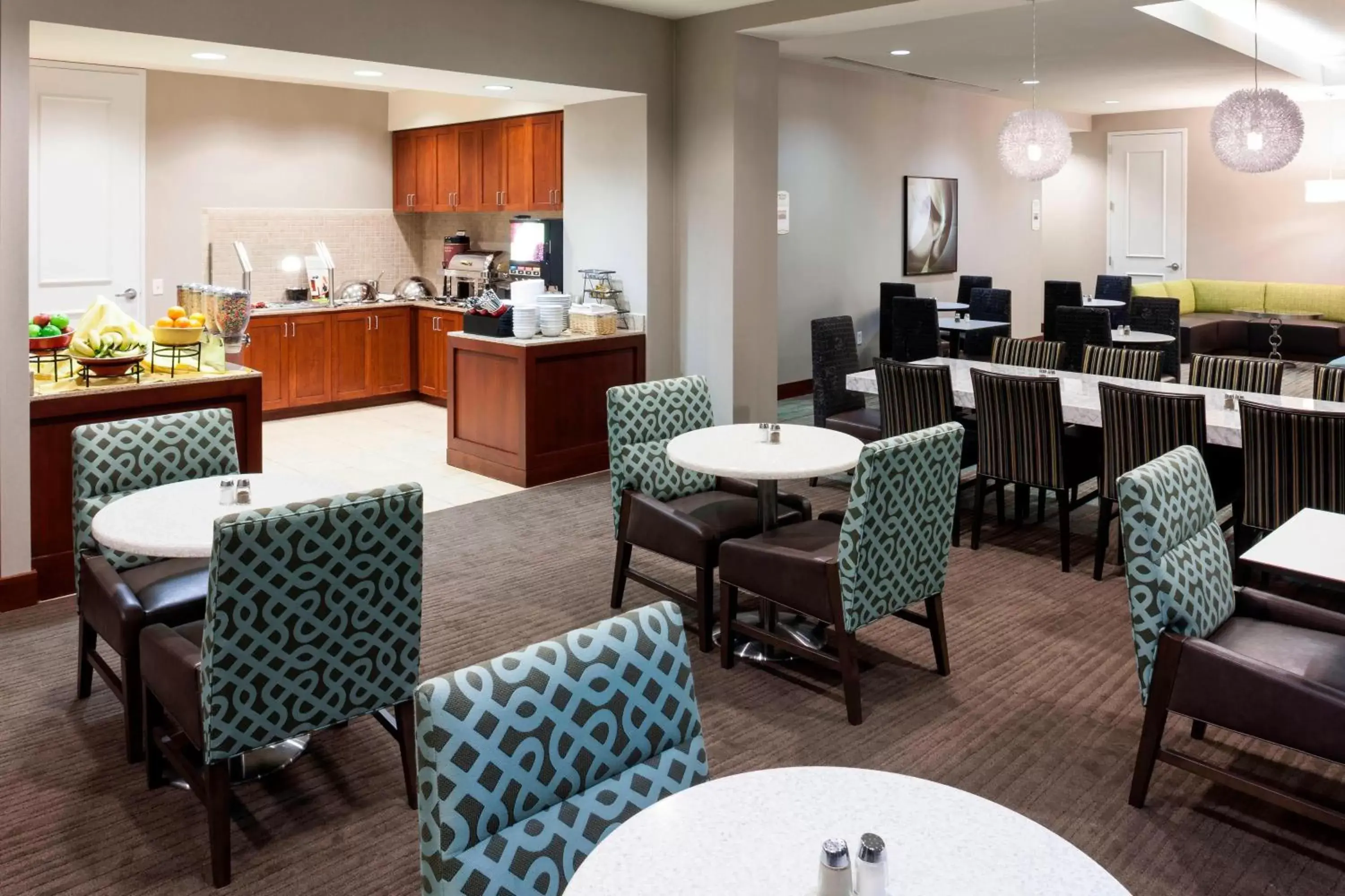 Breakfast, Restaurant/Places to Eat in Residence Inn Houston West Energy Corridor