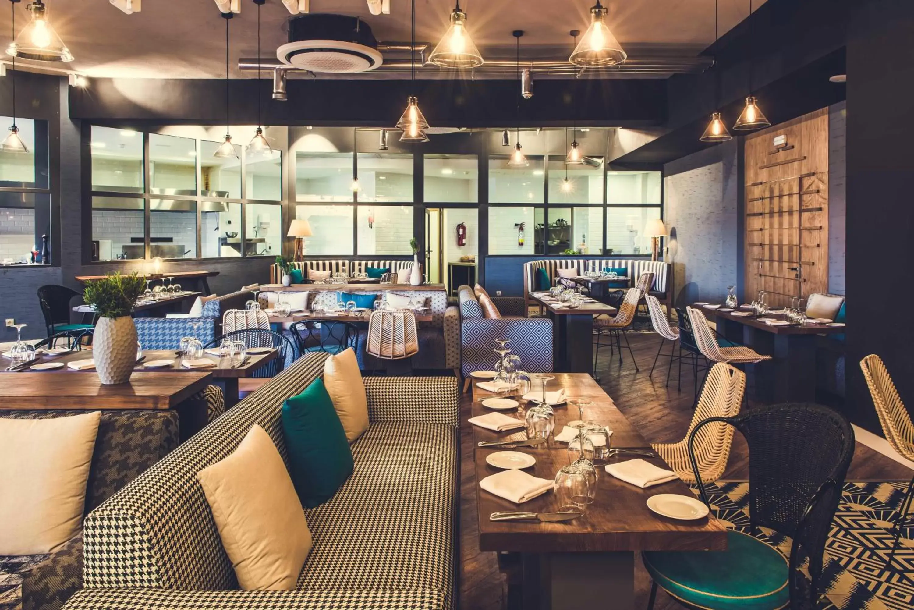 Restaurant/places to eat in Paradis Plage Surf Yoga & Spa Restaurant/places to eat in Paradis Plage Surf Yoga & Spa