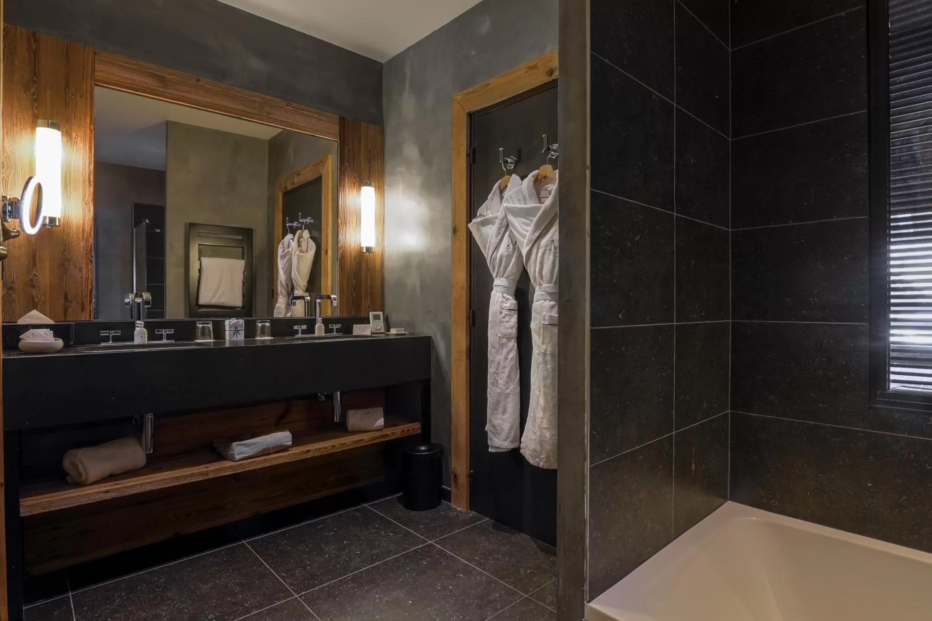 Bedroom, Bathroom in M de Megève