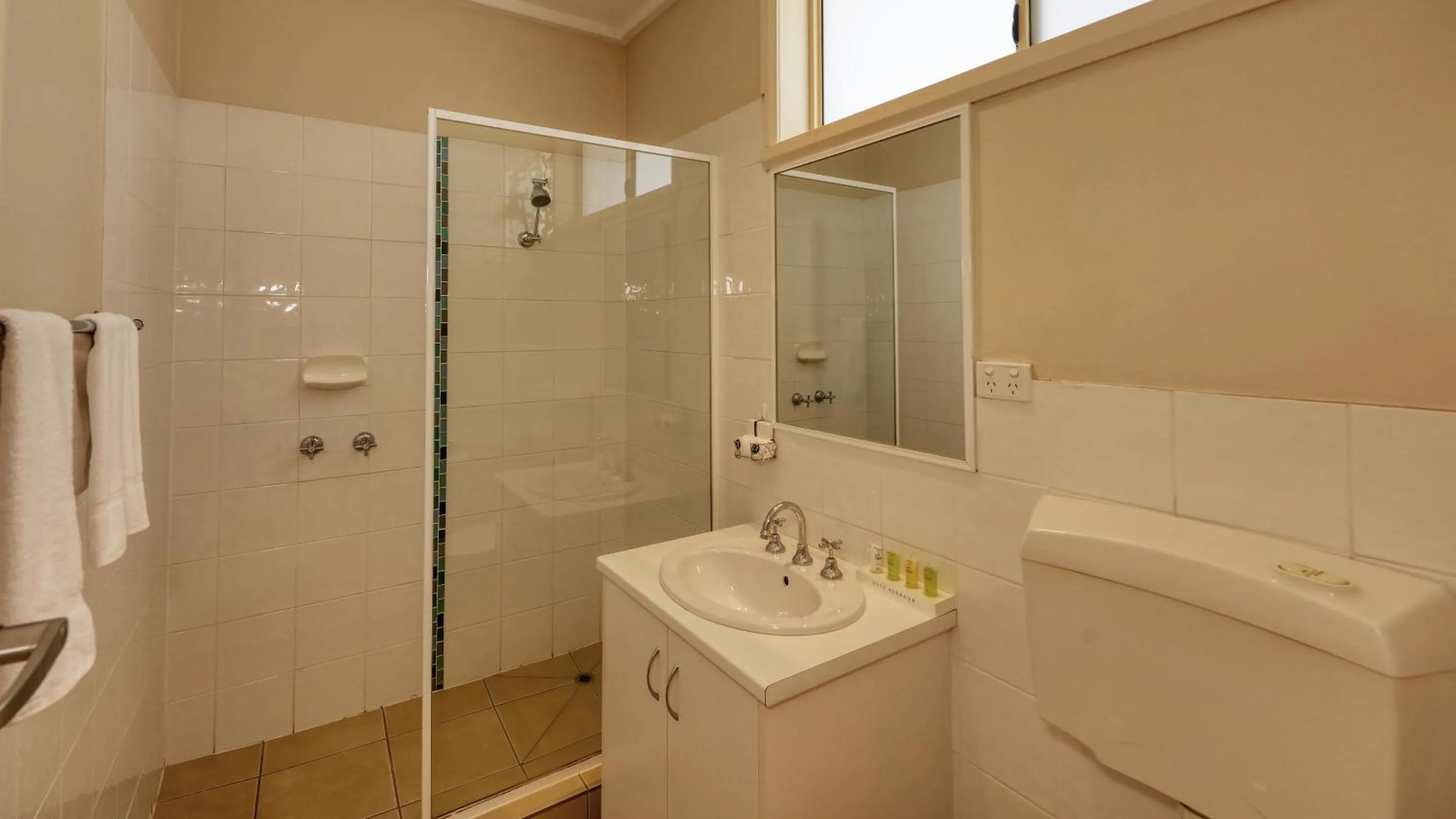 Bathroom in Quality Inn Swan Hill