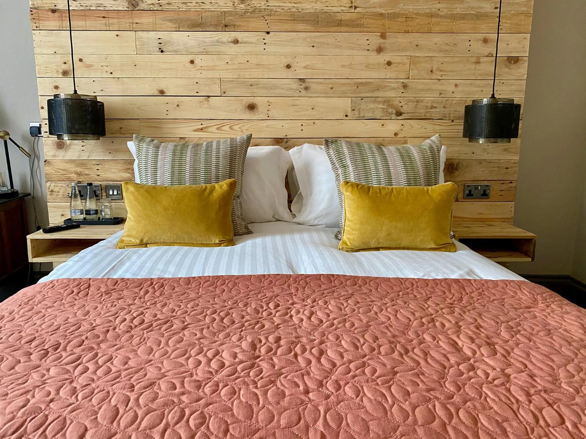 Bedroom, Bed in The Southern Belle