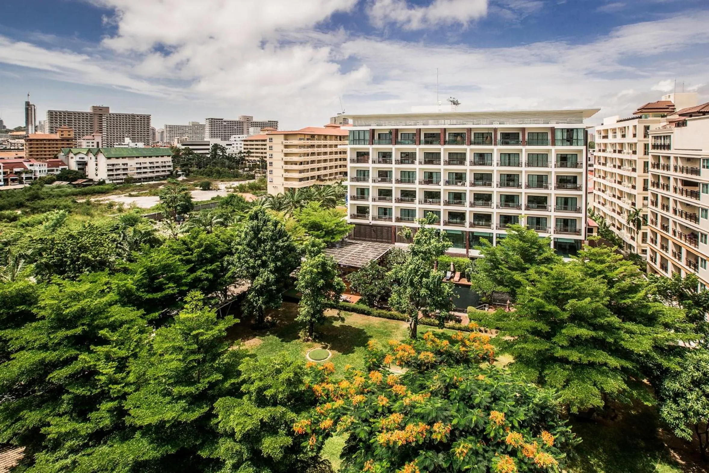 Day in Fifth Pattaya Jomtien By Shiwalai Int