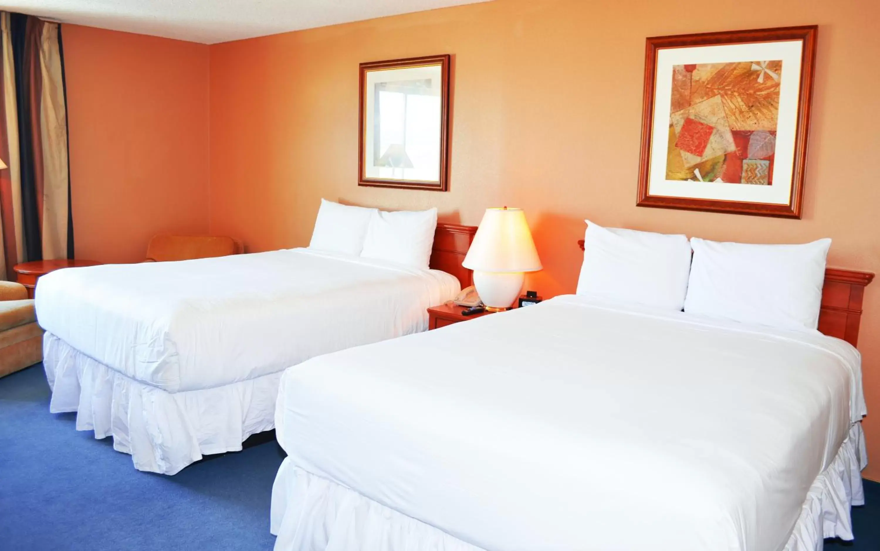 Bedroom, Bed in Laughlin River Lodge Bedroom, Bed in Laughlin River Lodge