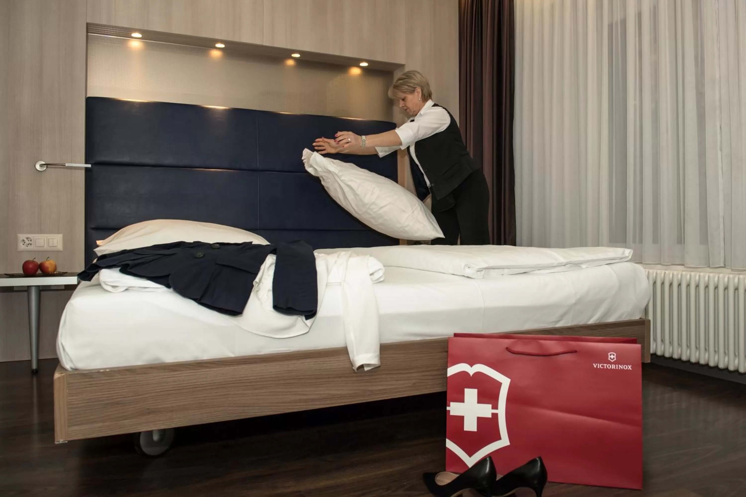 Photo of the whole room, Bed in Hotel Alexander Zurich Old Town