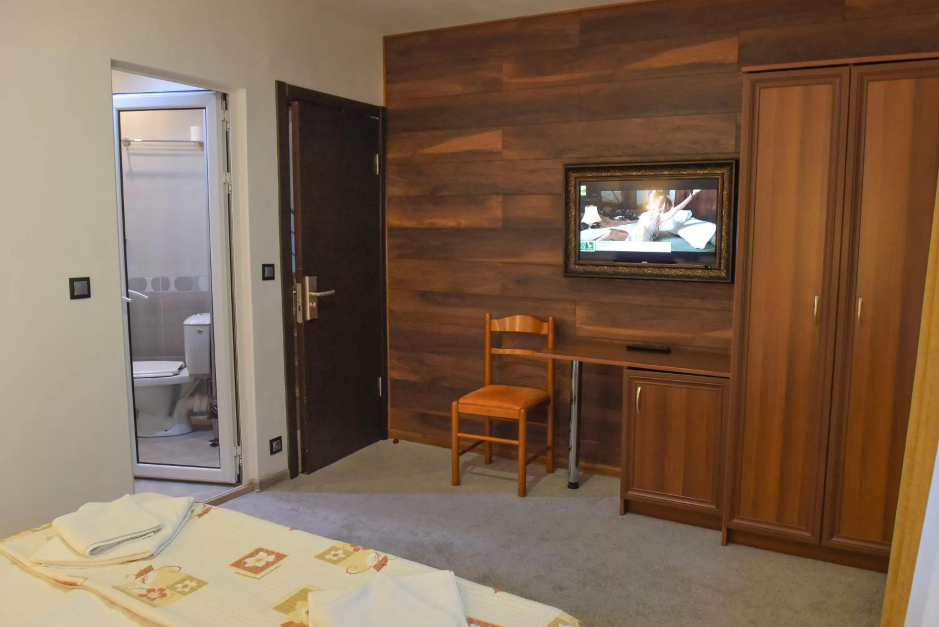 Bed in Hotel Rothmans-Breakfast - Free parking - Lobby