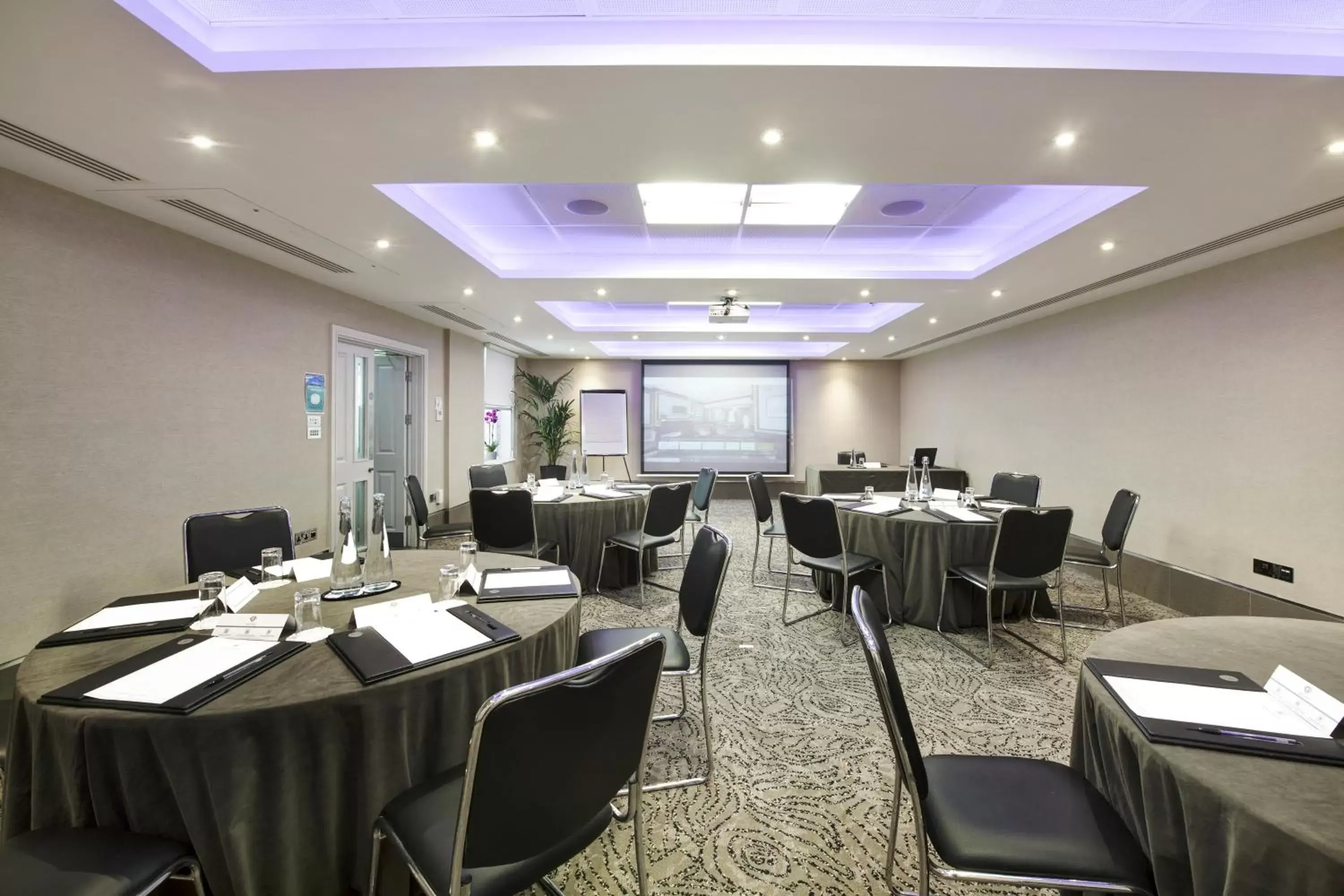 Meeting/conference room in Langham Court Hotel