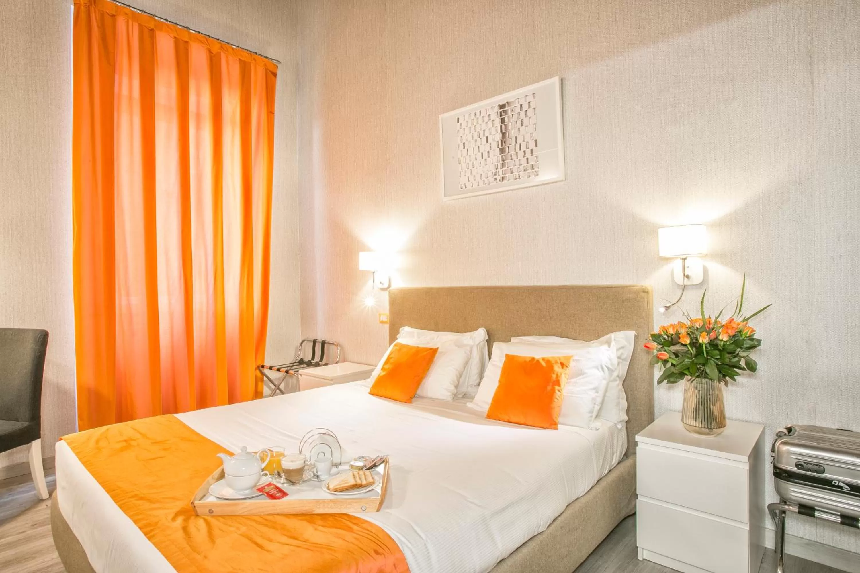 Bedroom, Bed in History Suite