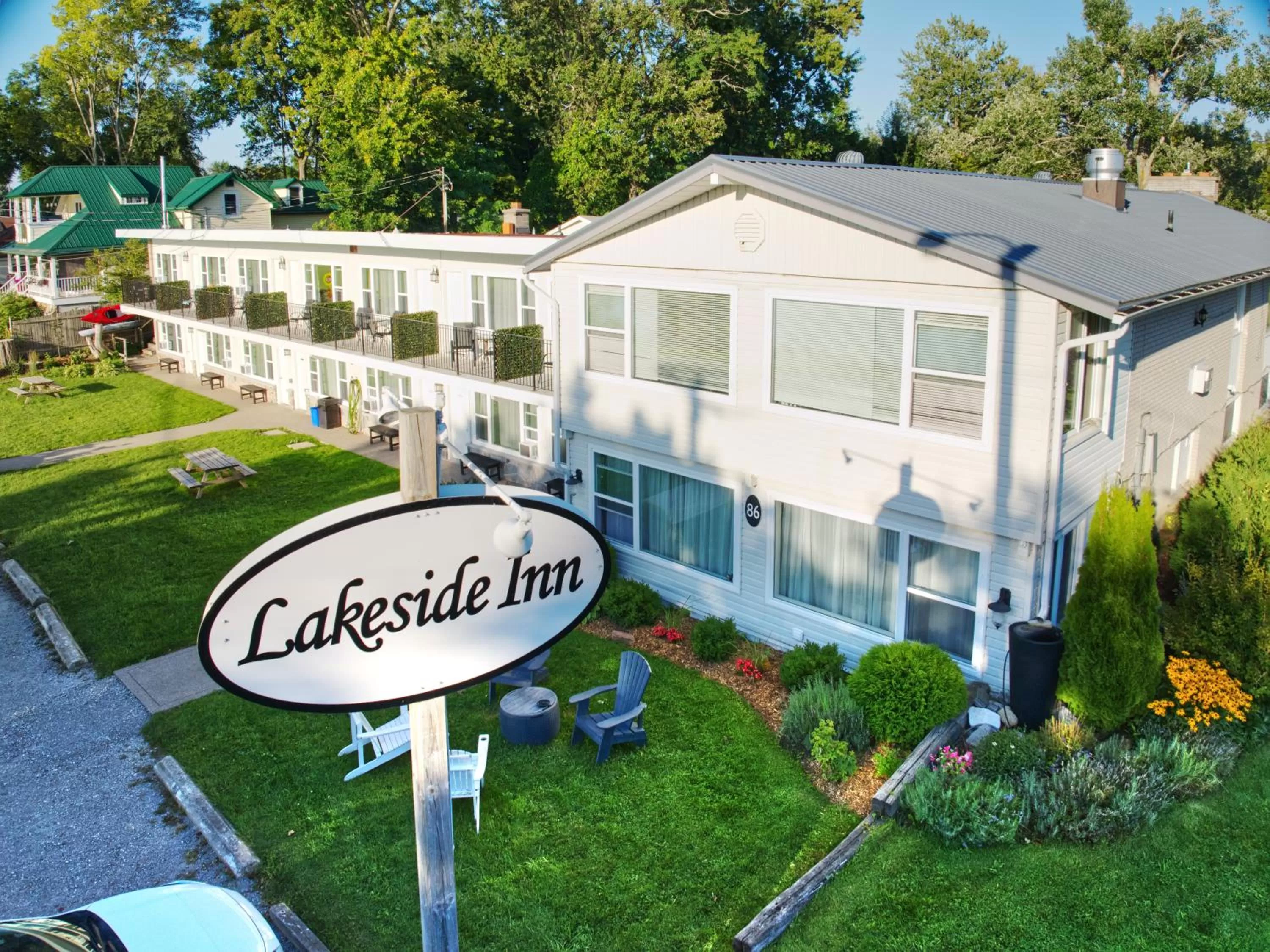 Property building in Lakeside Inn