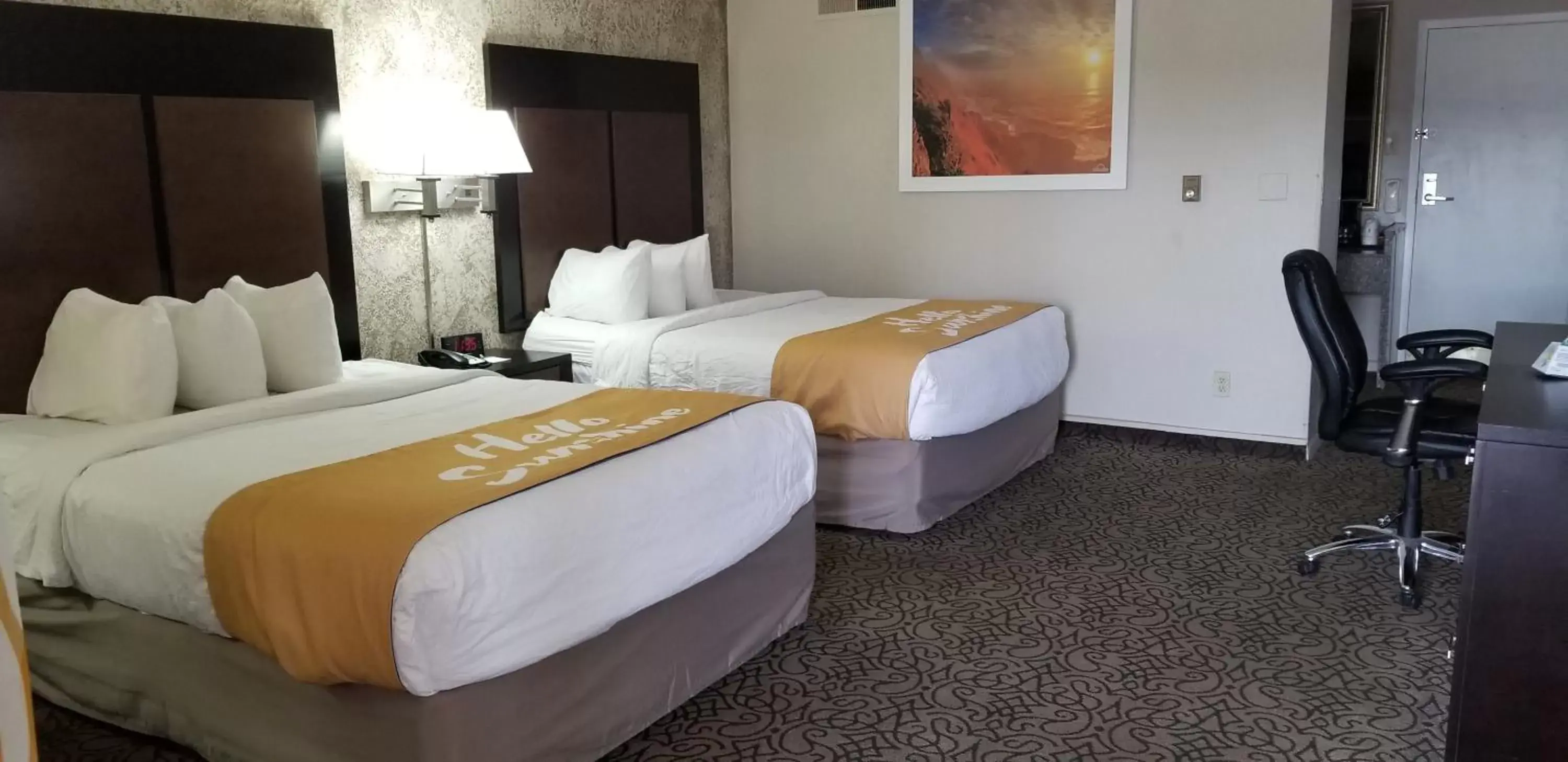 Bed in Days Inn & Suites by Wyndham Trinidad