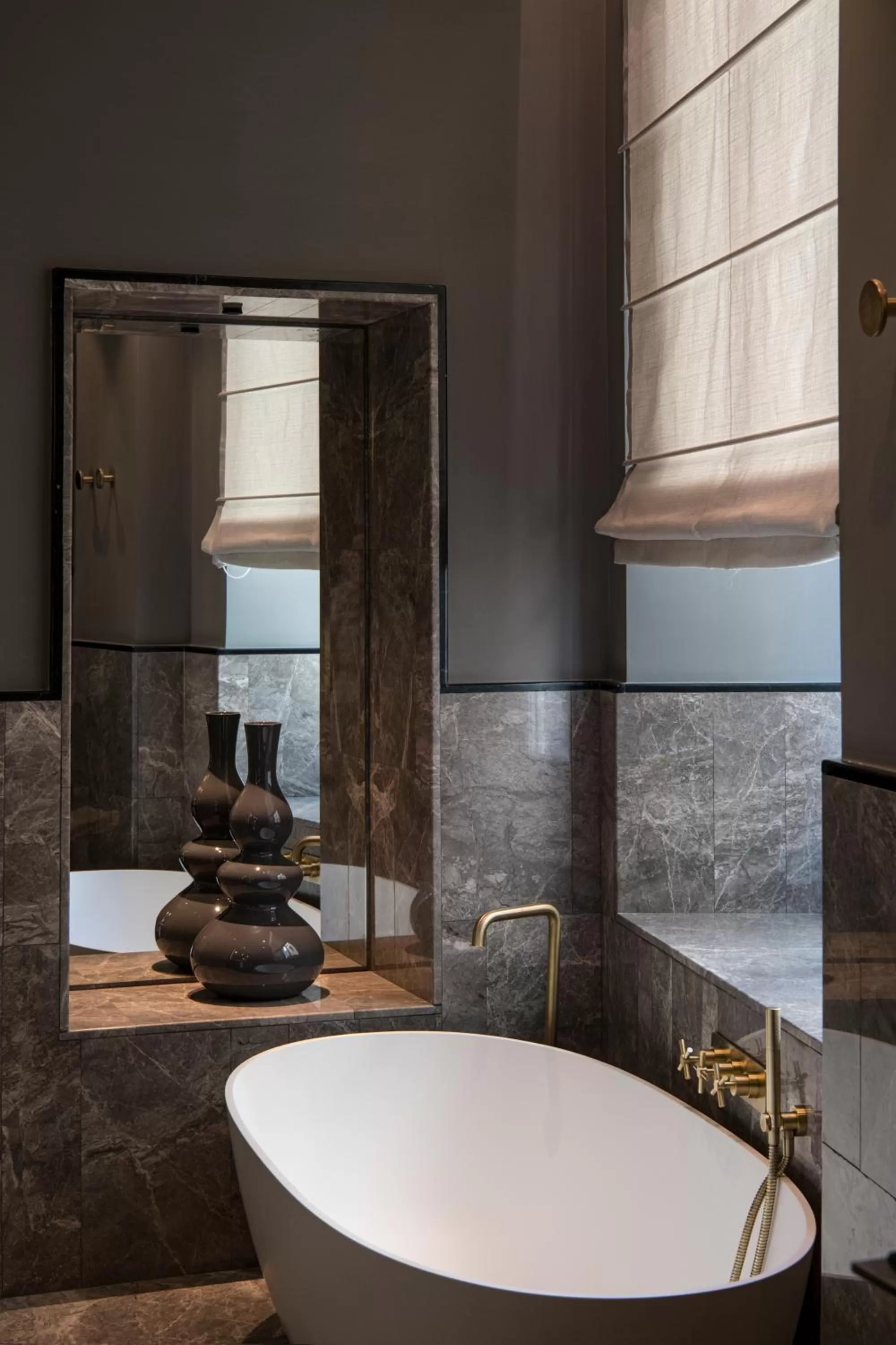 Bathroom in Umiltà 36