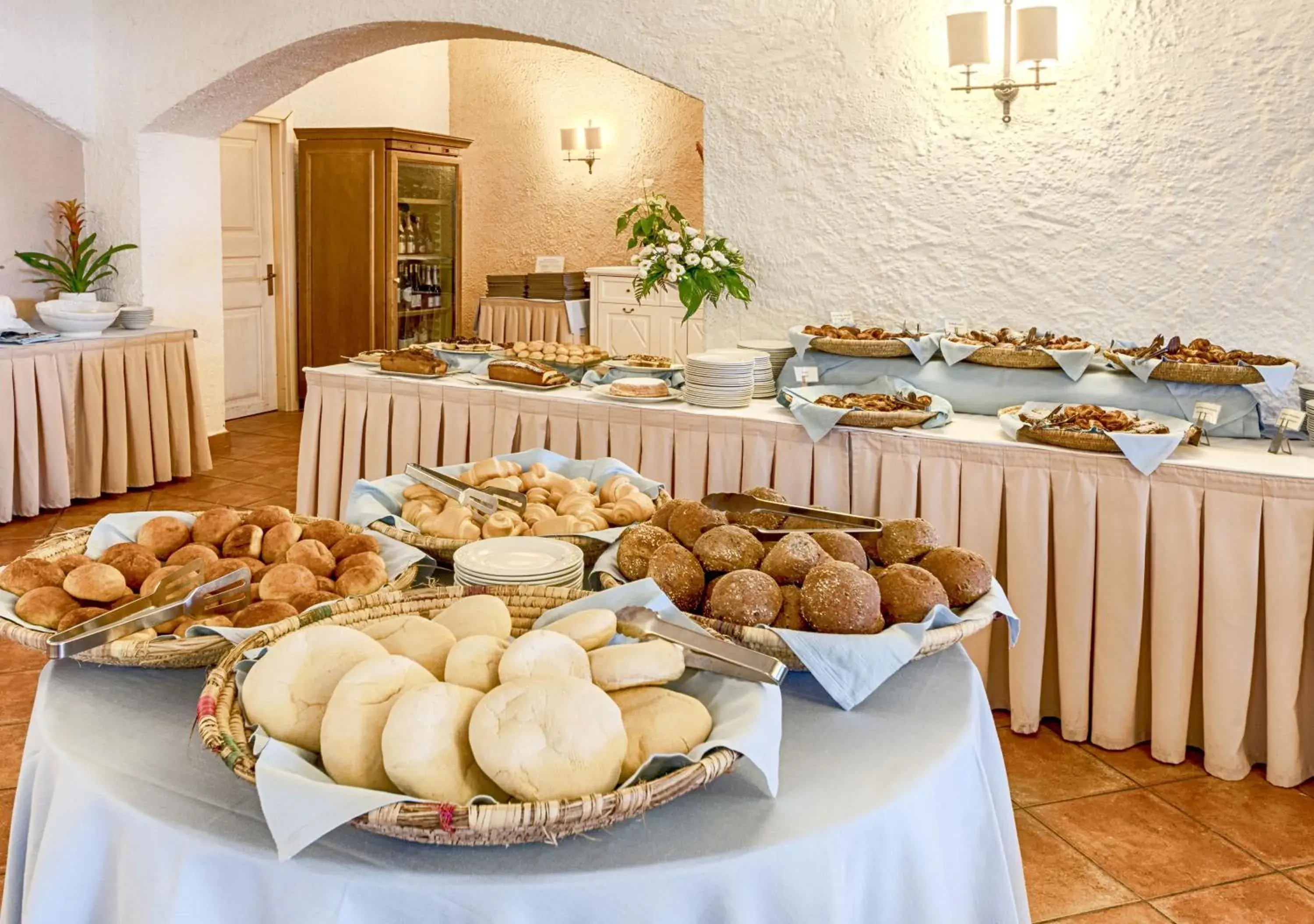 Food in Colonna Grand Hotel Capo Testa