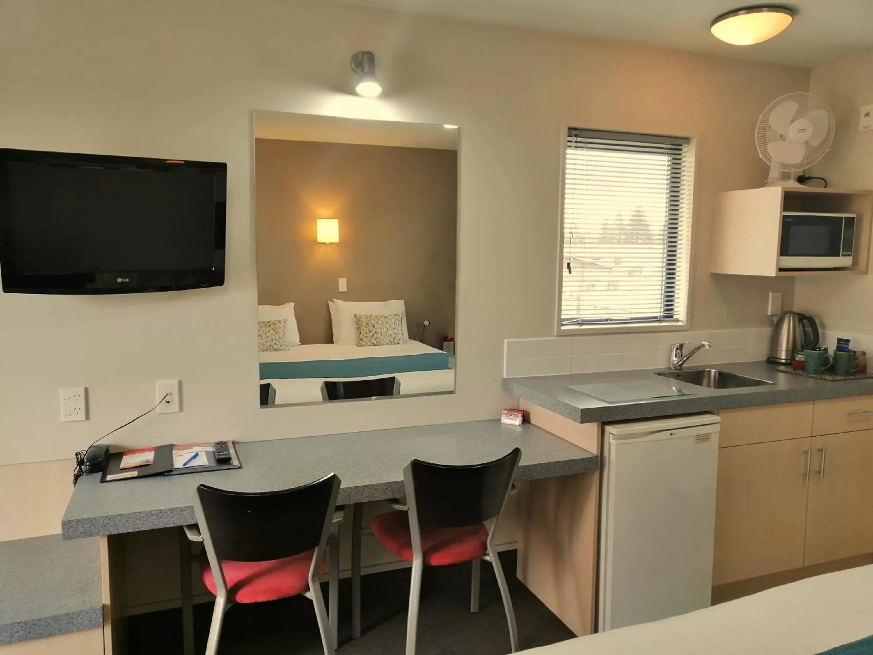 Kitchen or kitchenette, Kitchen/Kitchenette in Bella Vista Motel Ashburton