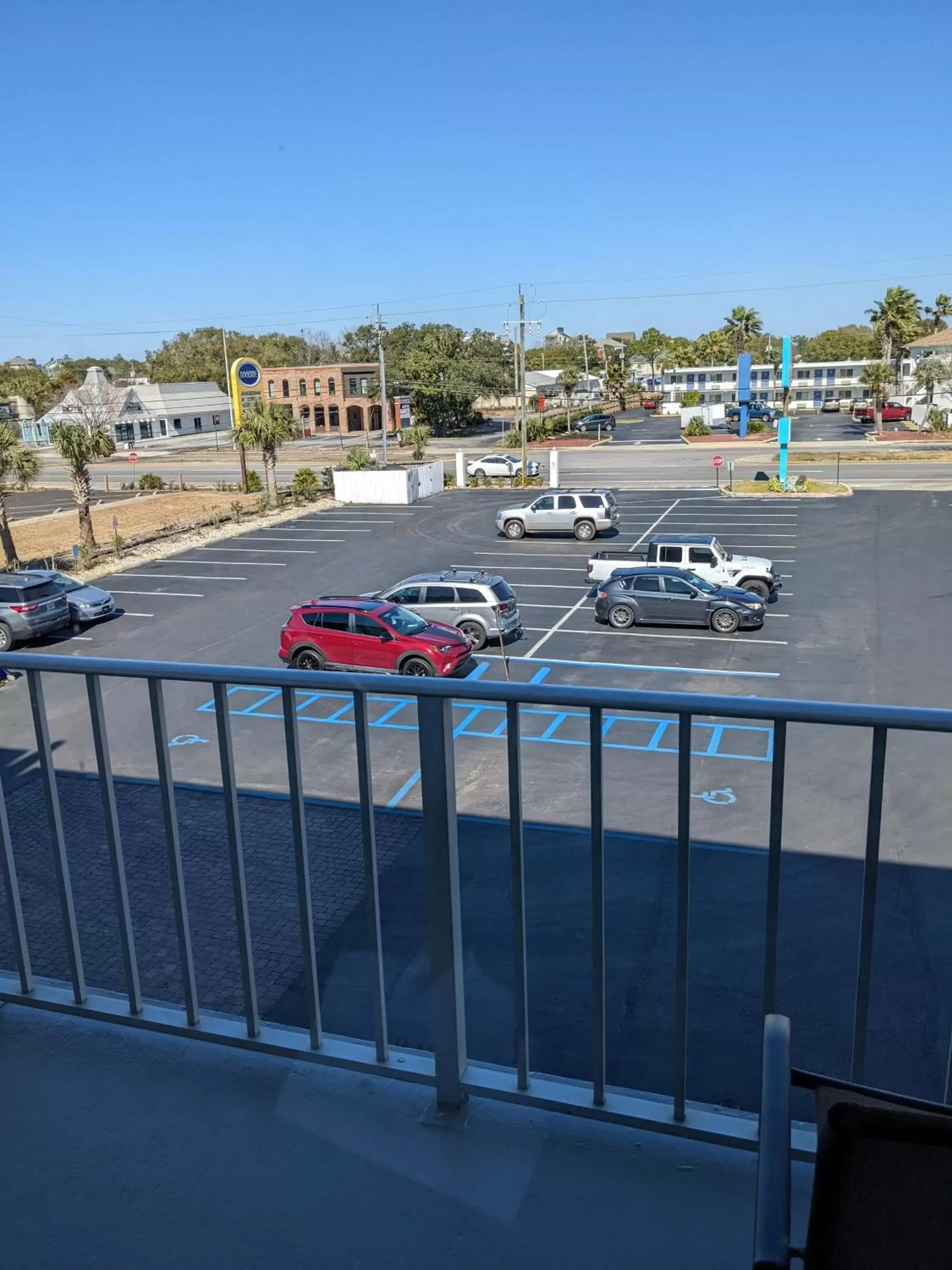 Patio in Inn on Destin Harbor, Ascend Hotel Collection