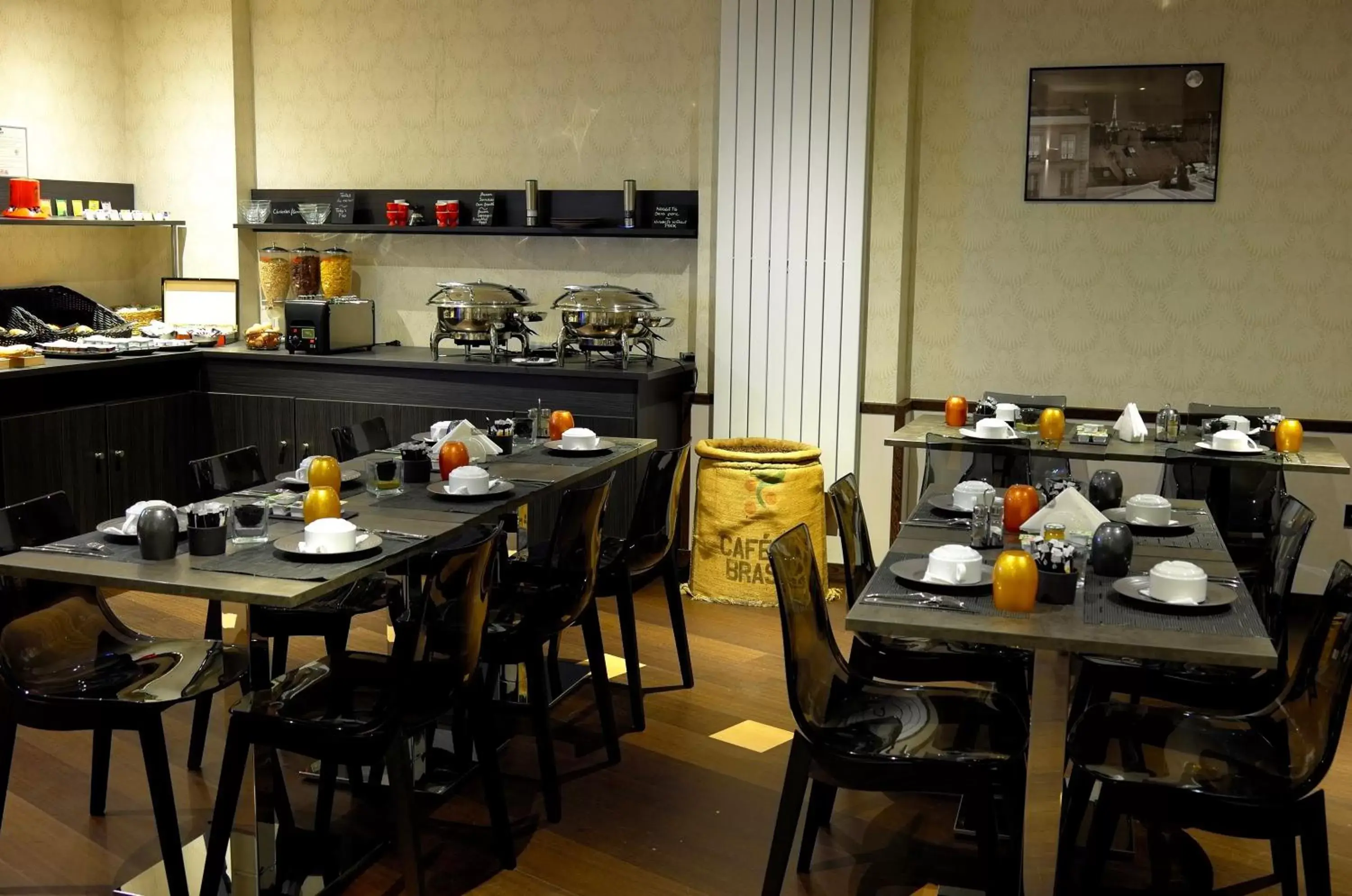 Restaurant/Places to Eat in Best Western Empire Elysees