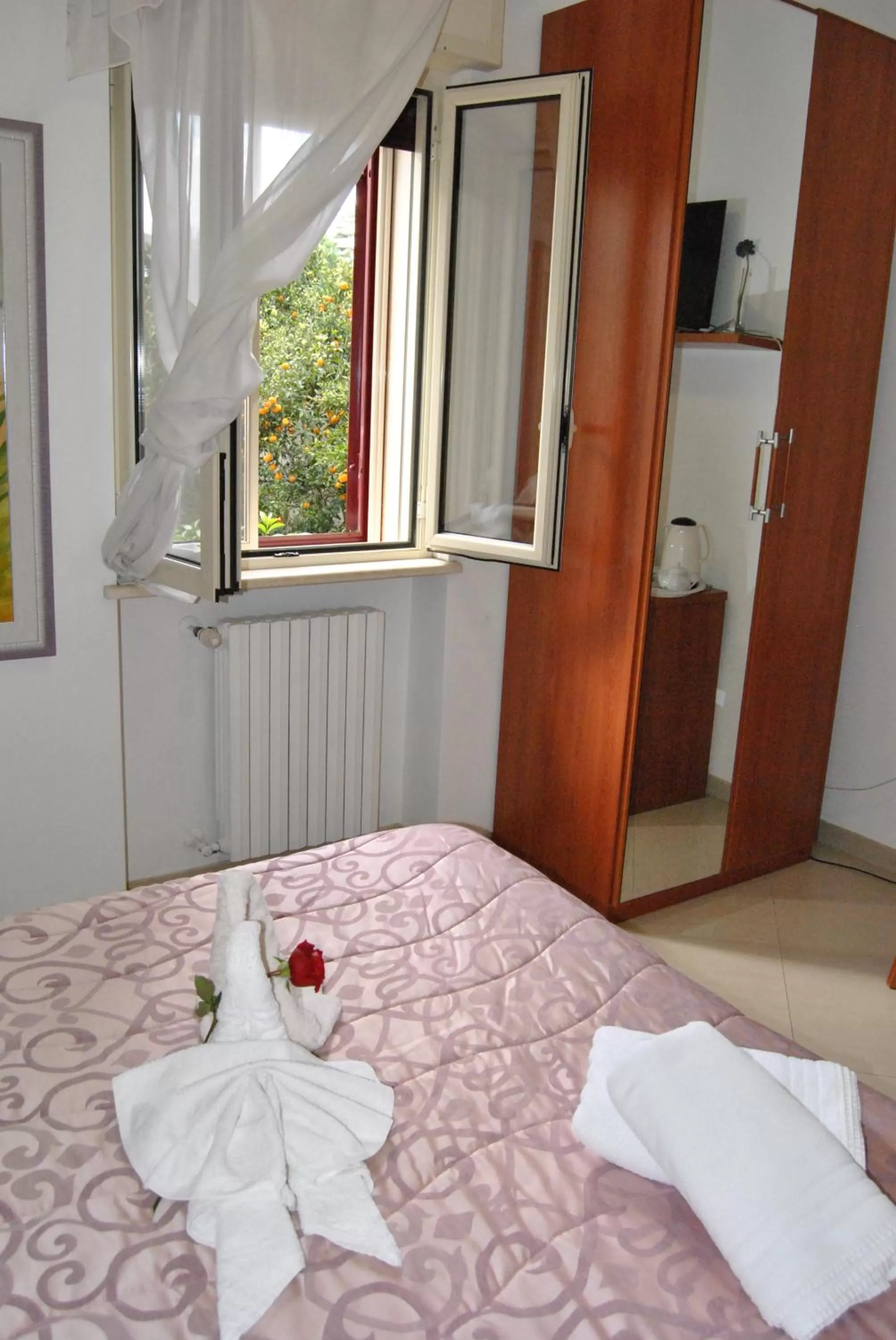 Photo of the whole room, Bed in Villa Aurora B&B