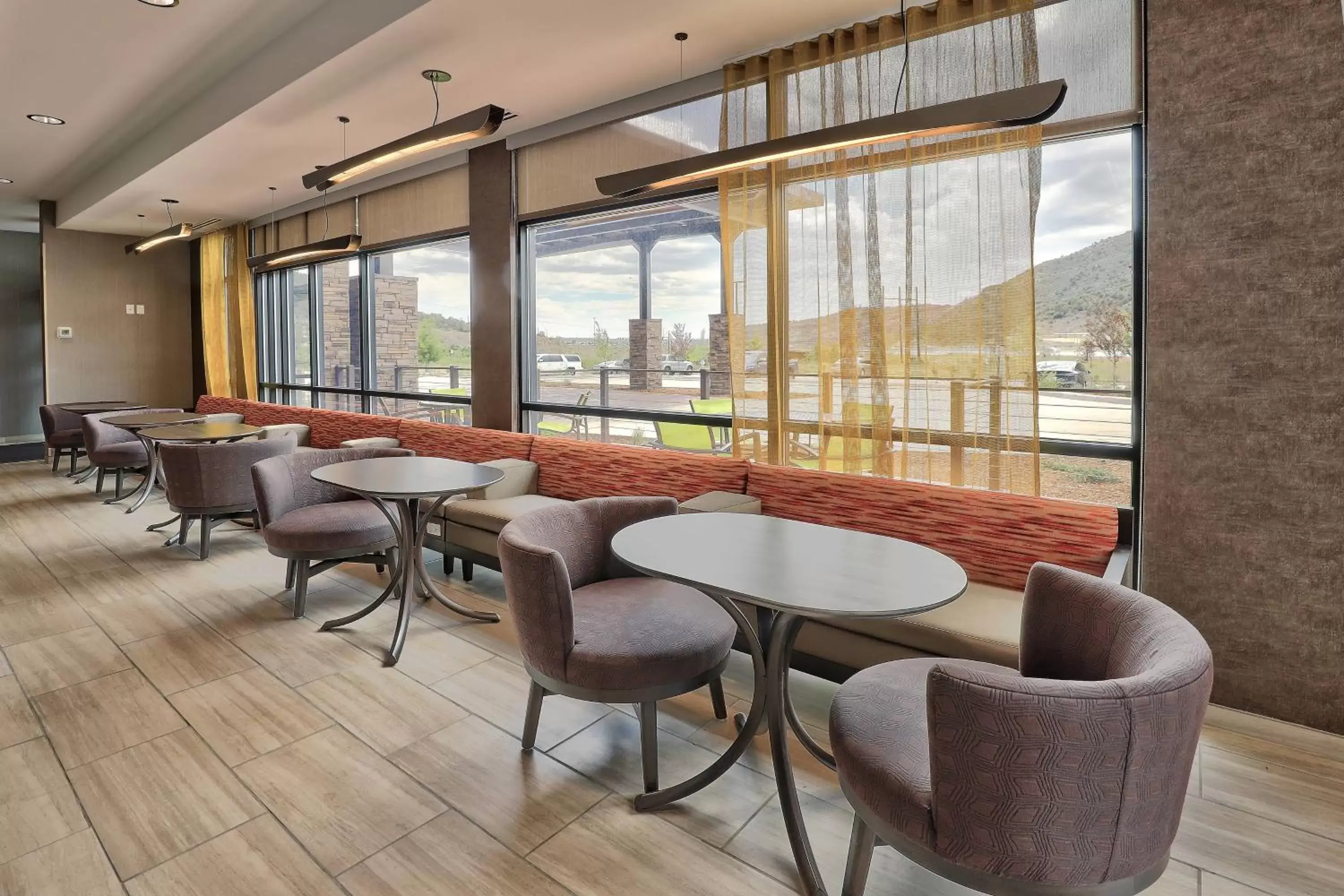 Lobby or reception, Lounge/Bar in SpringHill Suites Durango