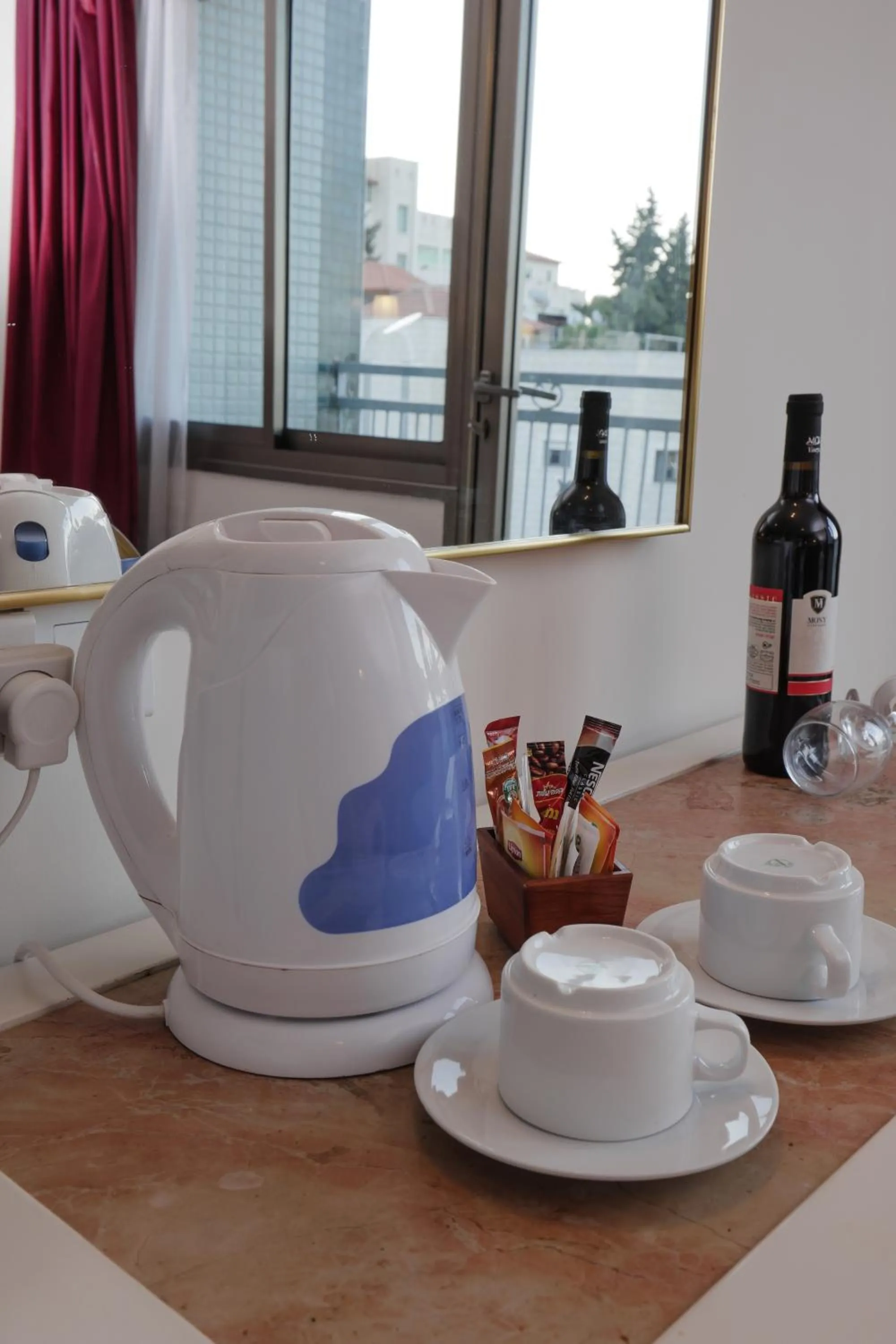 Coffee/tea facilities in Tabar Hotel