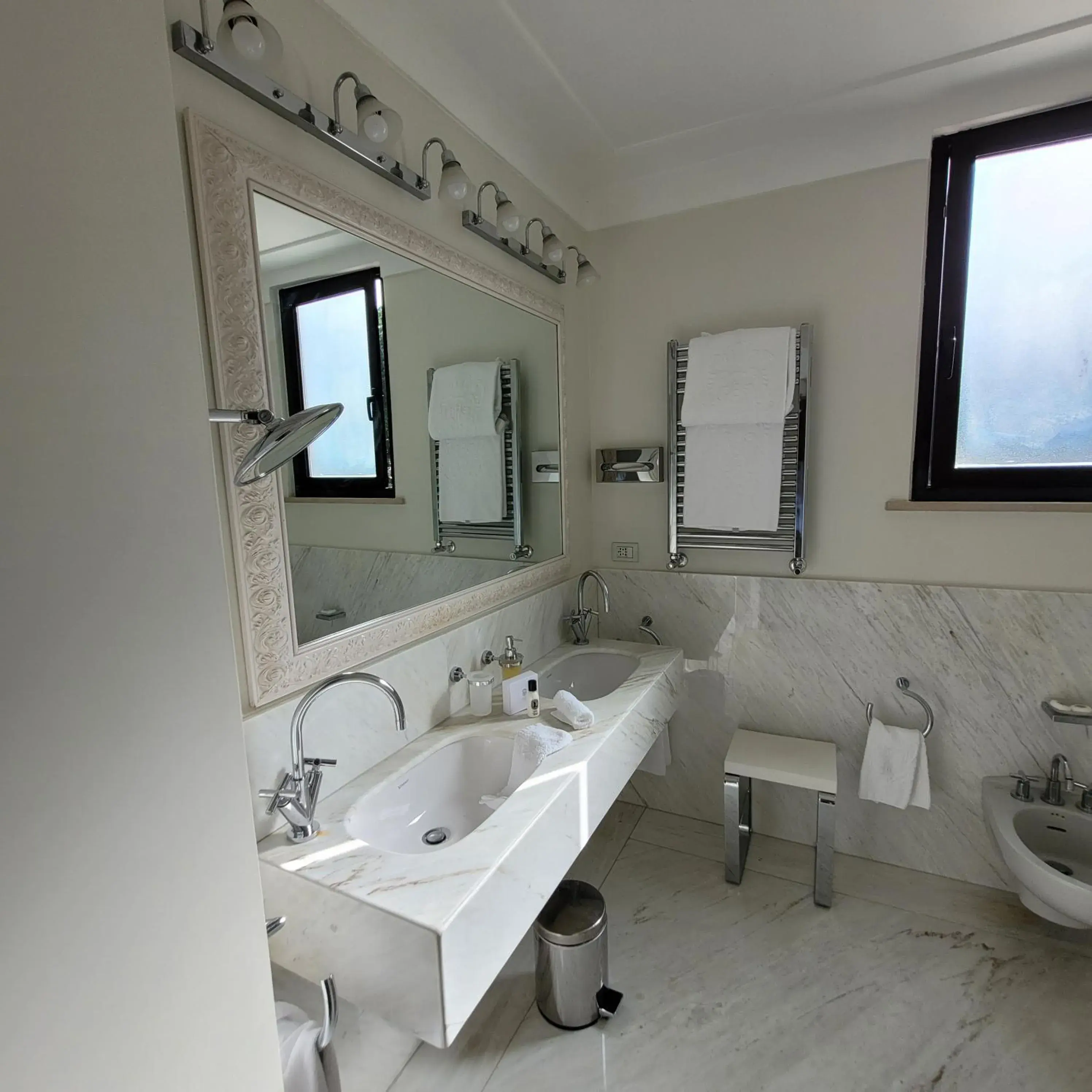 Bathroom in Grand Hotel Cocumella