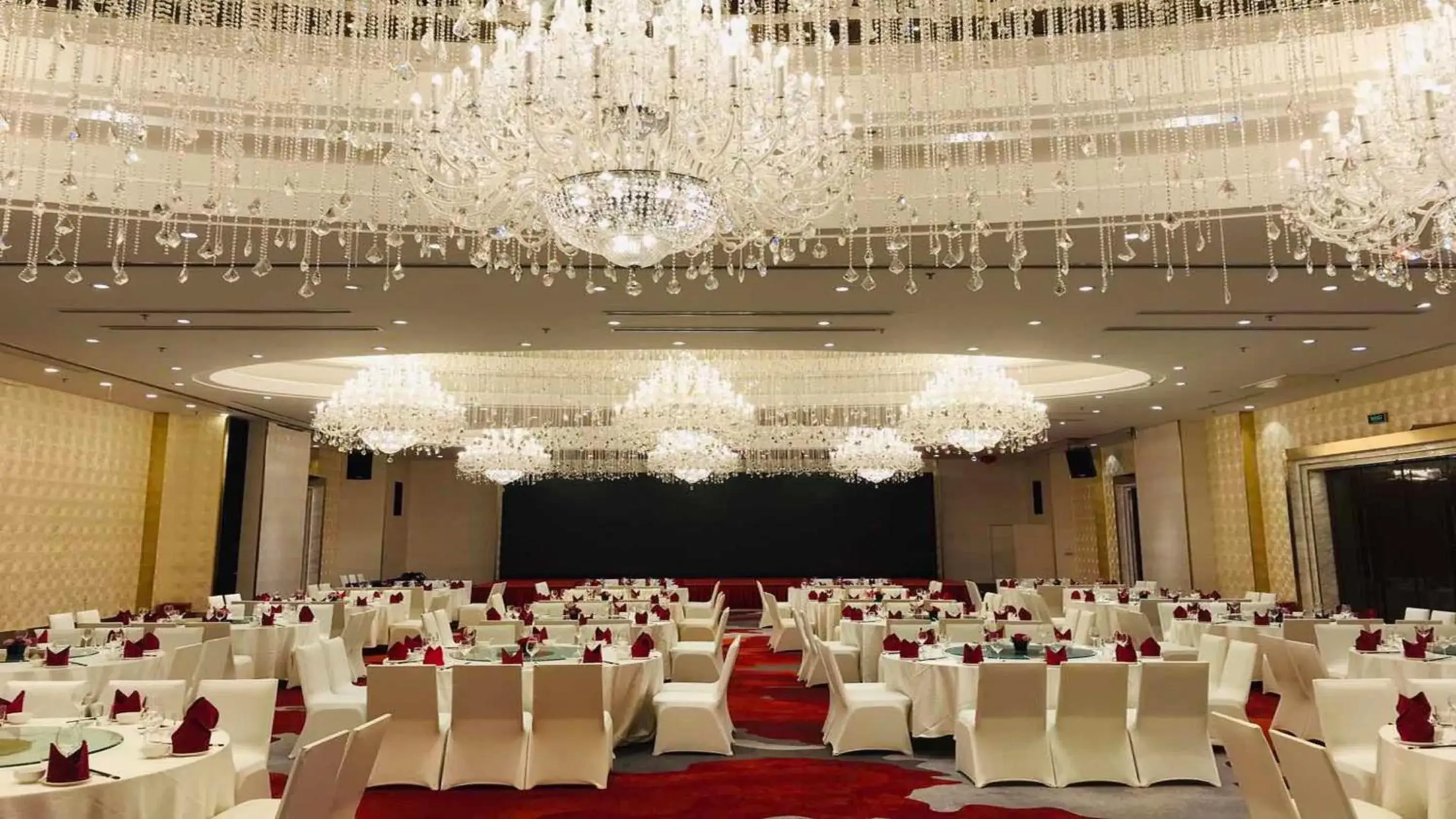 Meeting/conference room, Banquet Facilities in Holiday Inn Shanghai Hongqiao West, an IHG Hotel