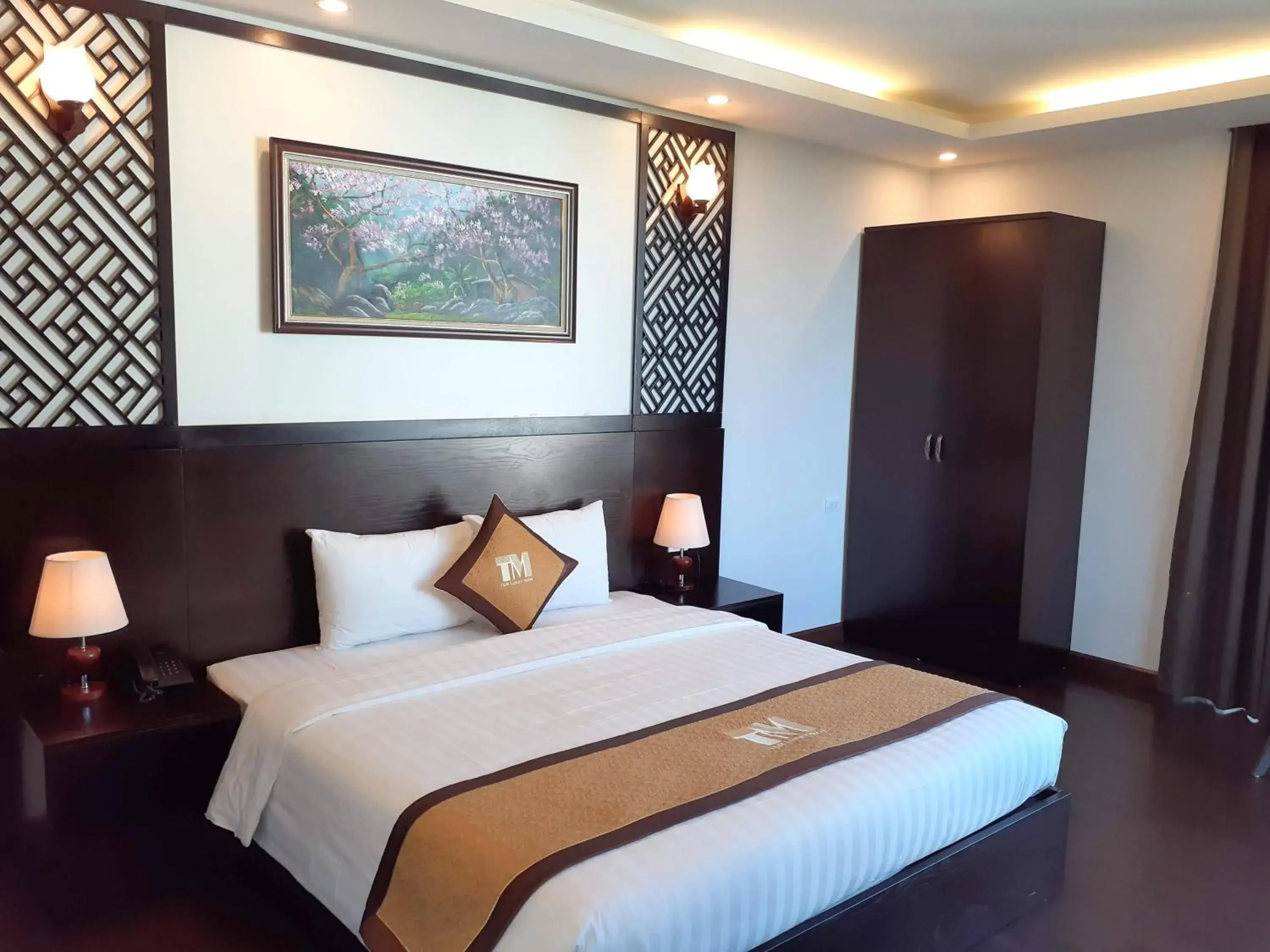 Bedroom, Bed in T&M Luxury Hotel Hanoi