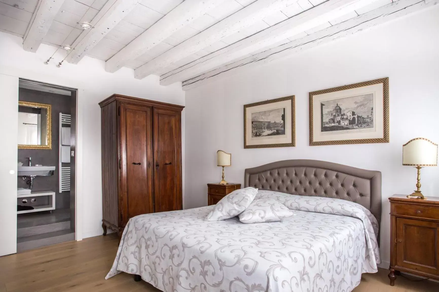 Photo of the whole room, Bed in Ca' Santo Spirito B&B