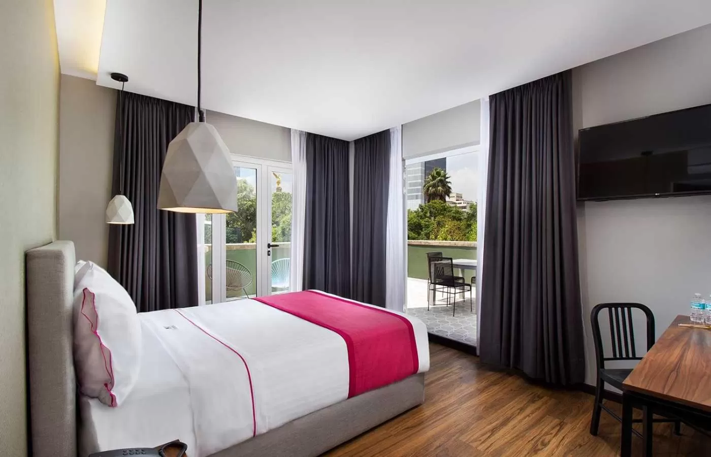 City view, Bed in Hotel MX mas reforma CDMX, Trademark Collection by Wyndham