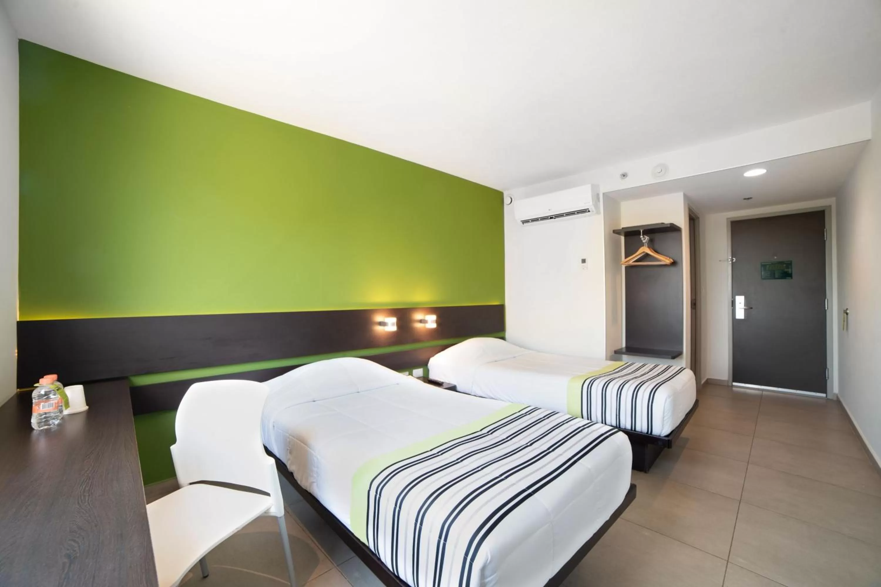 Bedroom, Bed in City Express Junior by Marriott Villahermosa