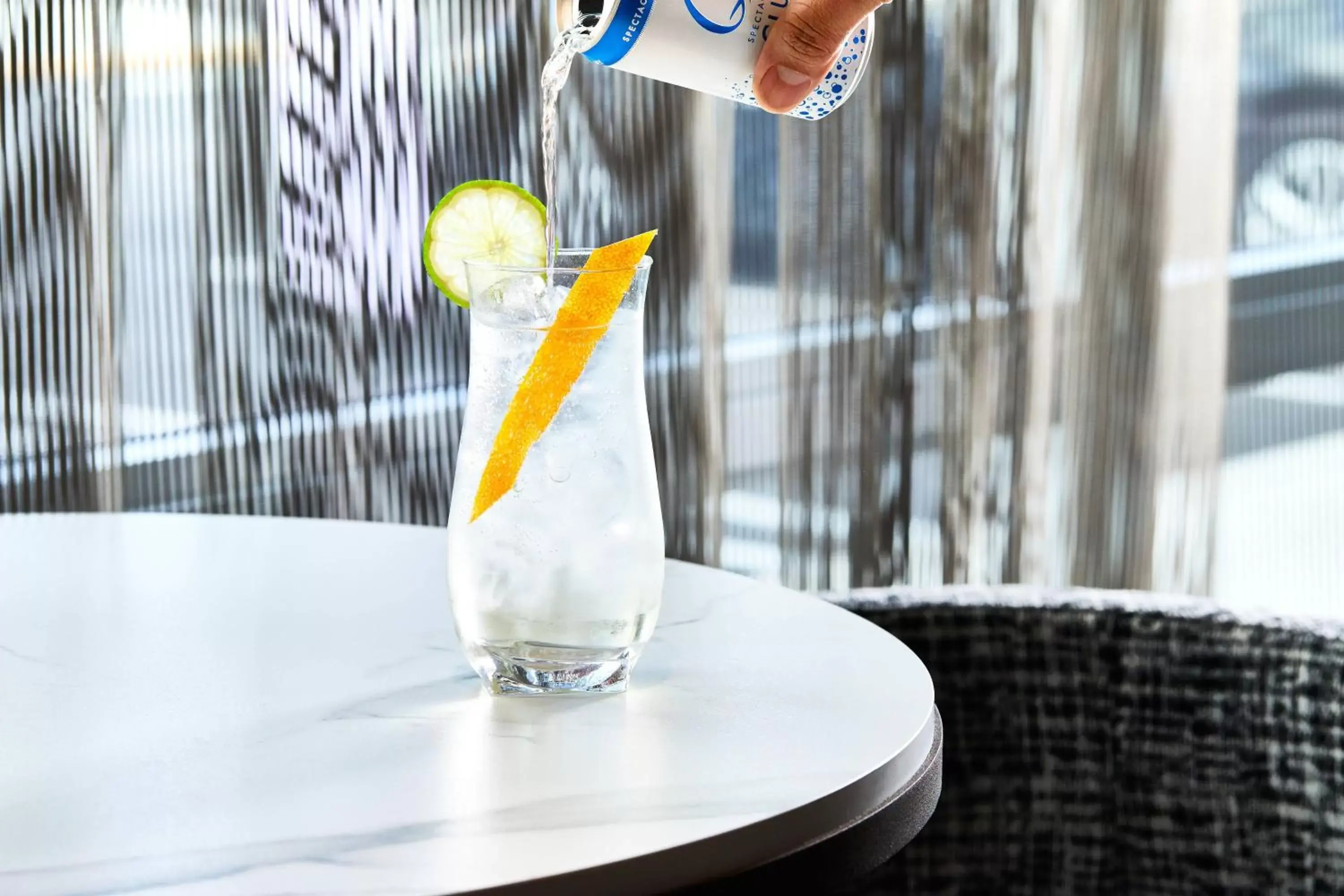 Lounge or bar in AC Hotel by Marriott Miami Airport West/Doral