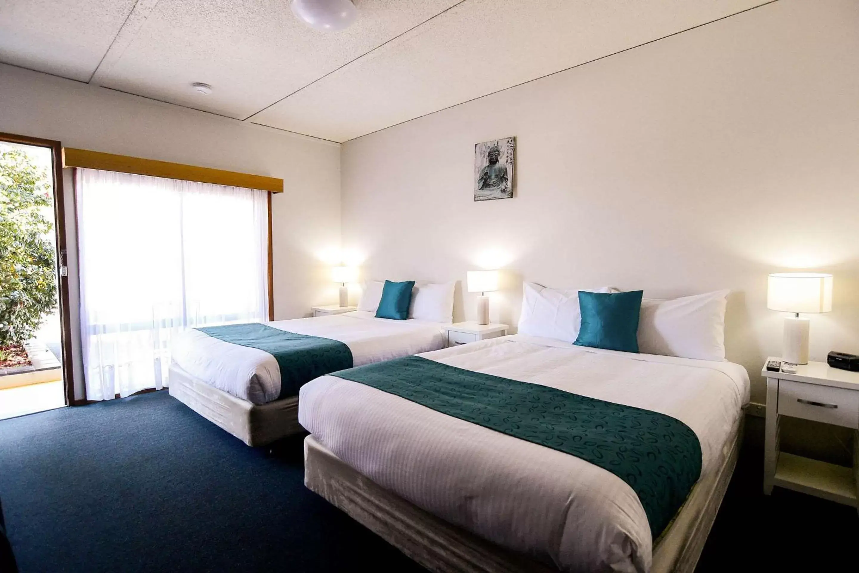 Photo of the whole room, Bed in Comfort Inn Benalla