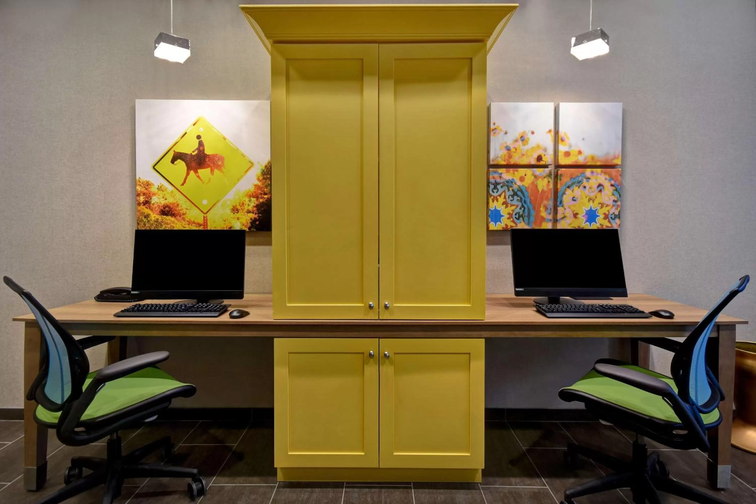 Lobby or reception in Home2 Suites By Hilton Odessa