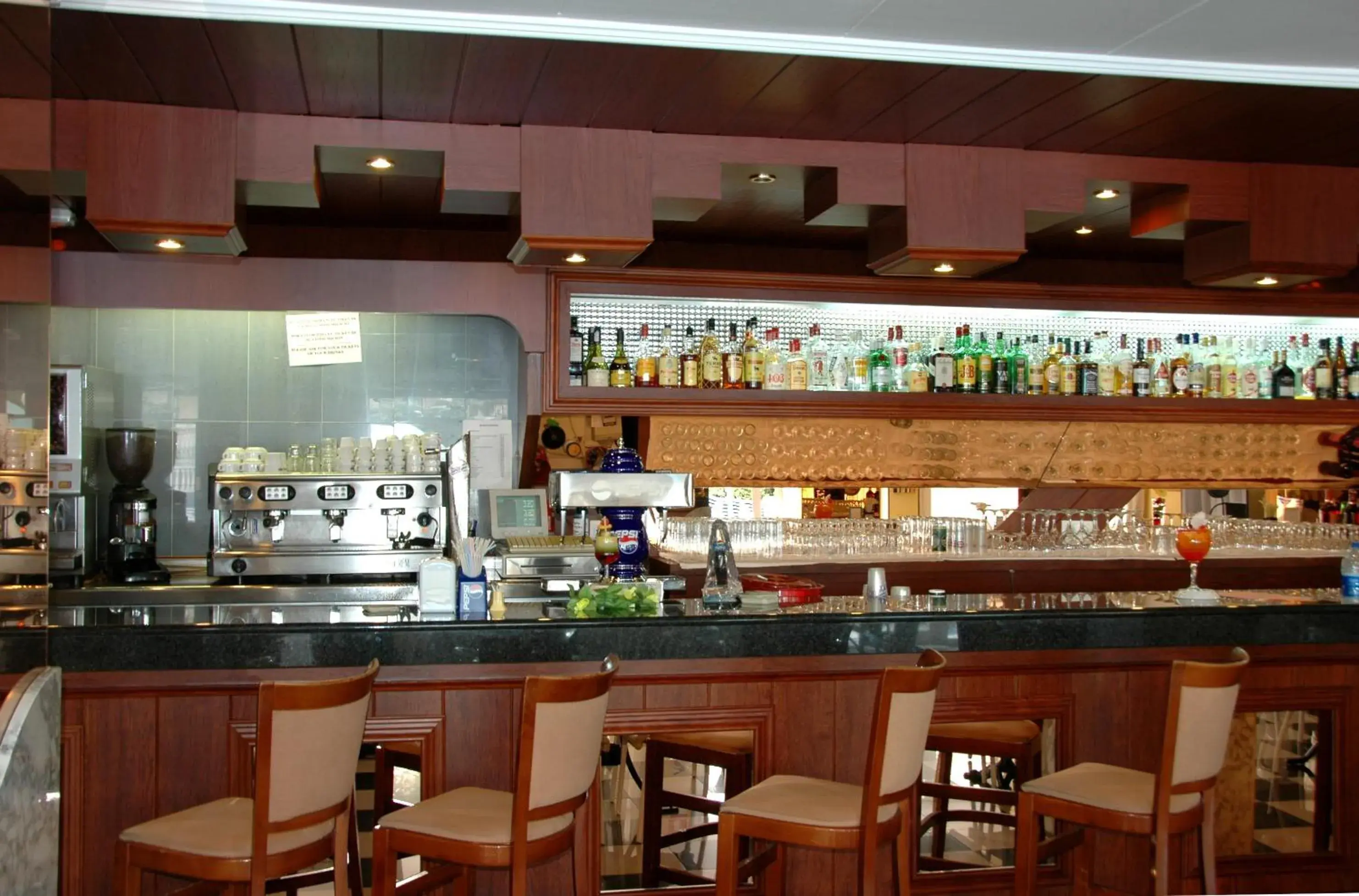 Lounge or bar, Restaurant/Places to Eat in Santa Monica Playa