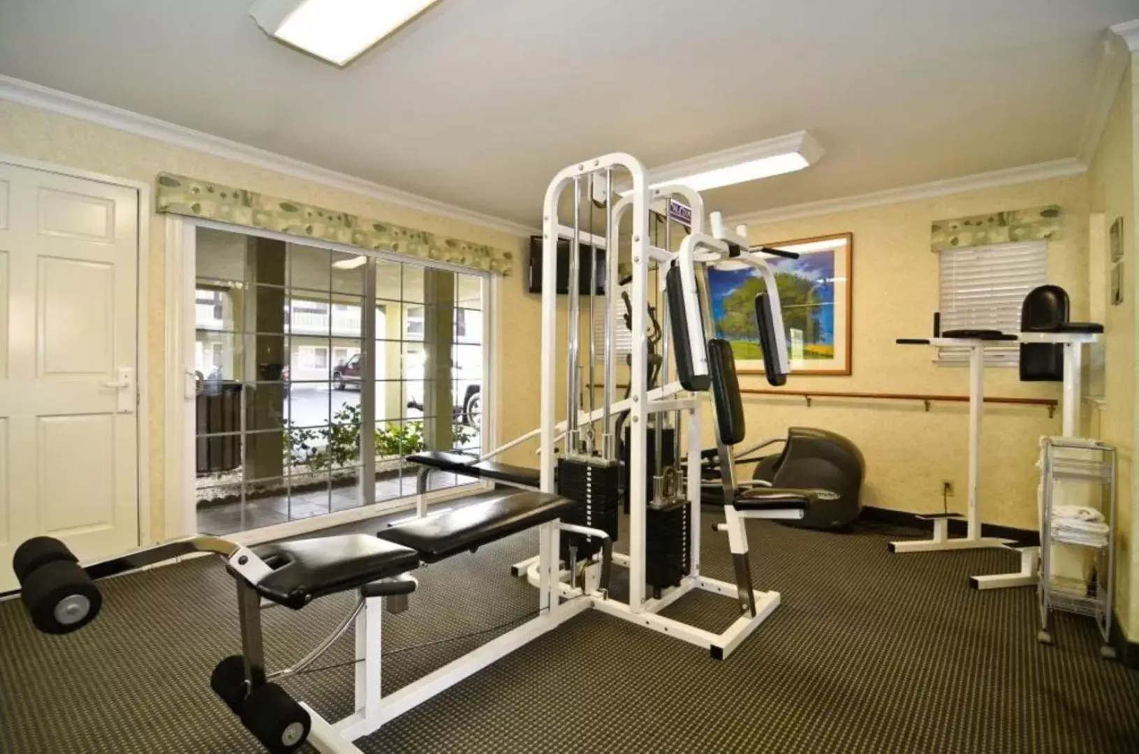Fitness Center/Facilities in Best Western University Lodge