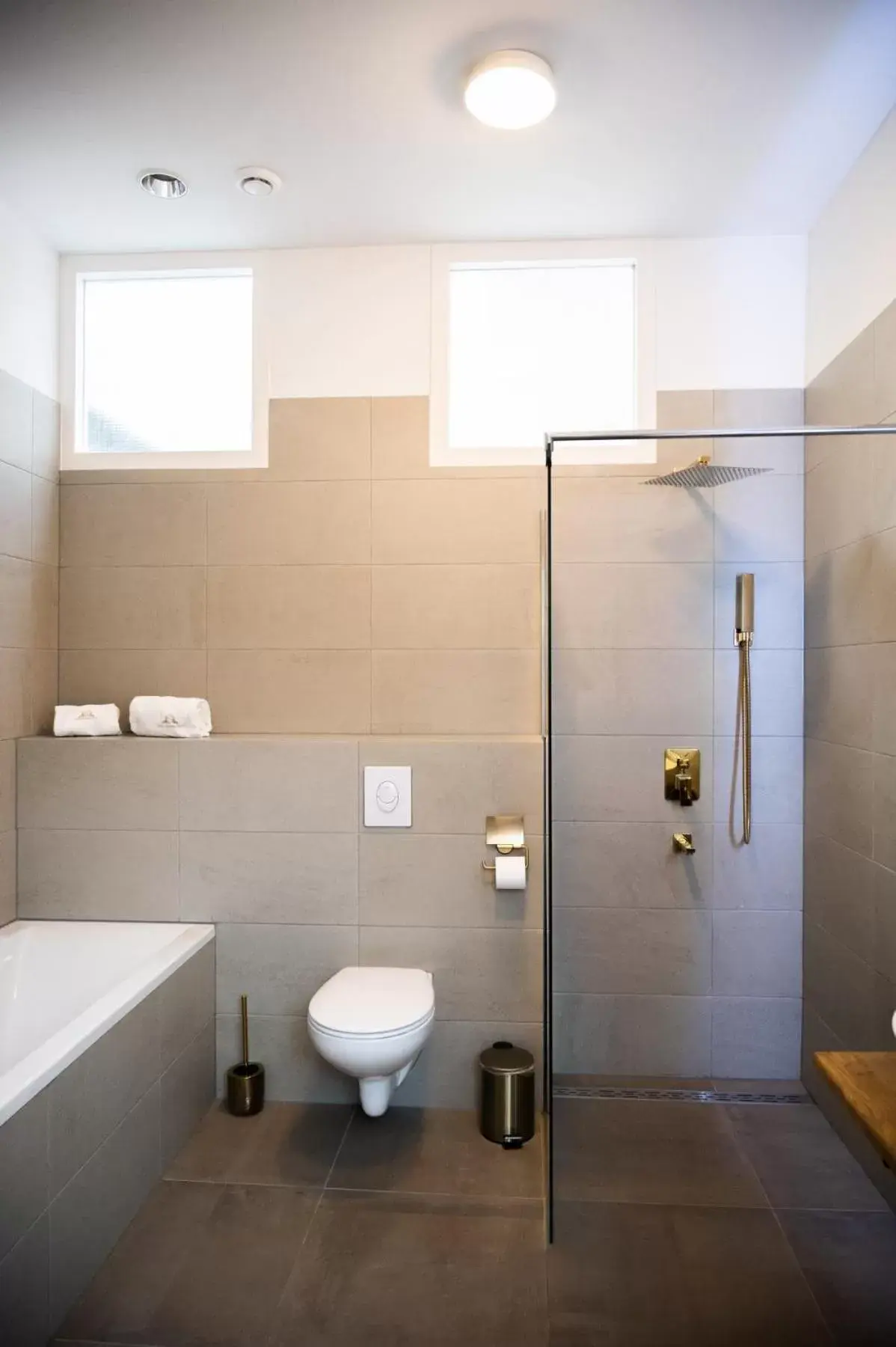 Bathroom in The Velvet Lodge