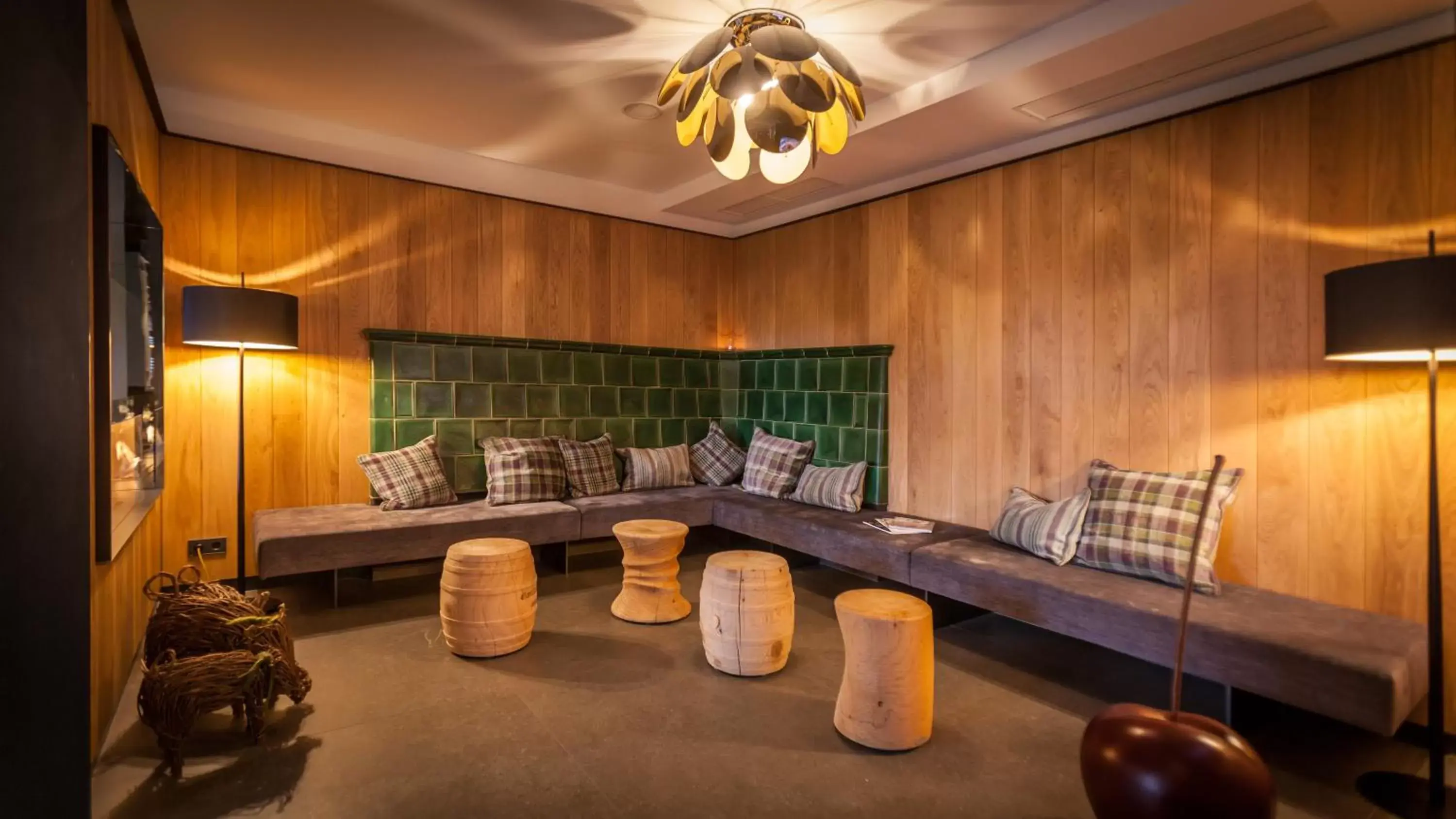 Lounge or bar in Bollenhuthotel Kirnbacher Hof